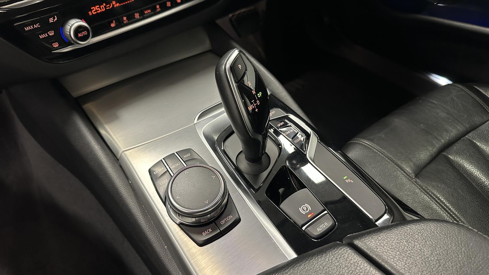 BMW 5 Series 2.0 520d ED SE Saloon 4dr Diesel Auto Euro 6 (s/s) (190 ps)