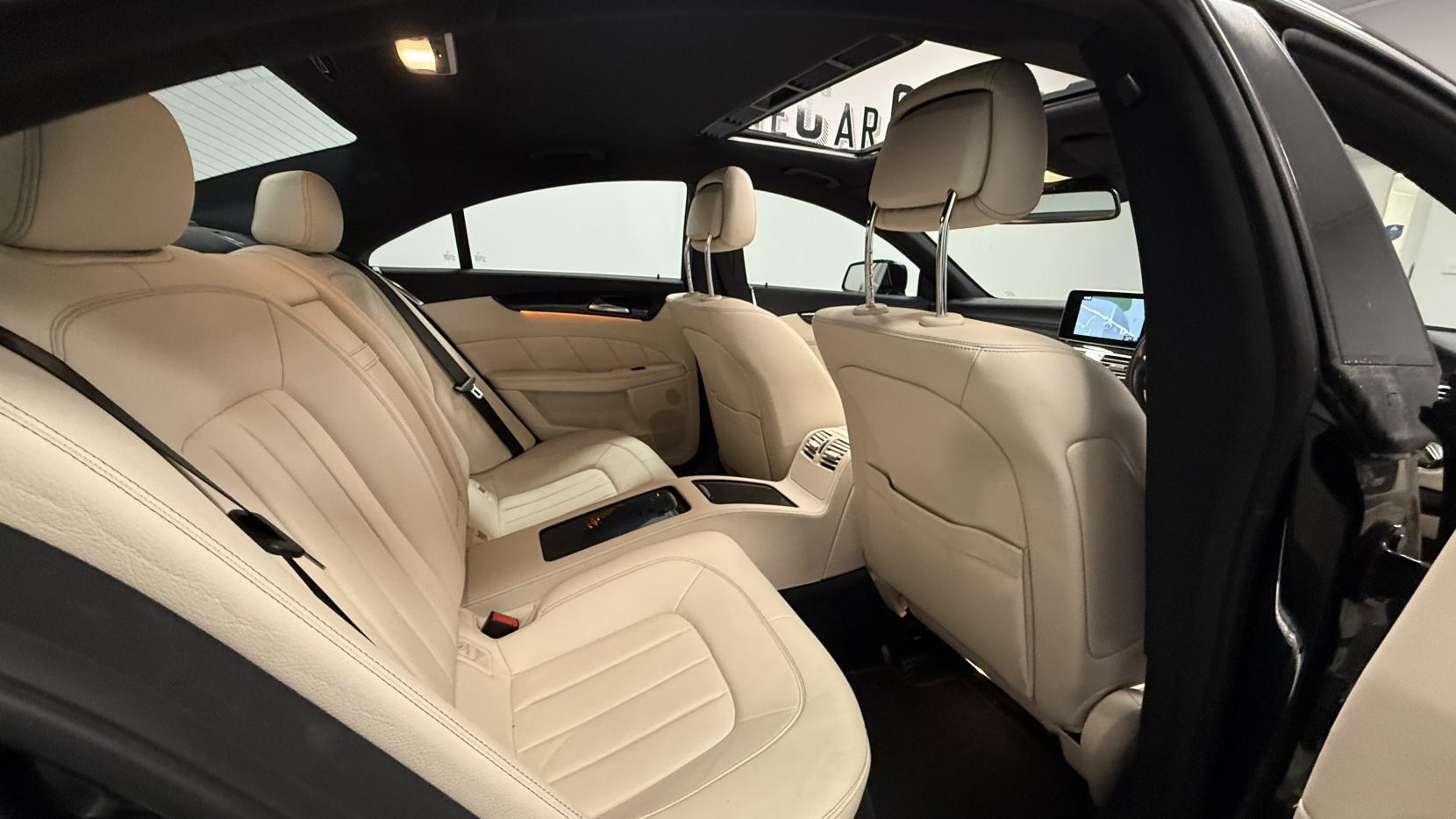 Mercedes-Benz CLS 2.1 CLS220d AMG Line (Premium) Coupe 4dr Diesel G-Tronic+ Euro 6 (s/s) (177 ps)