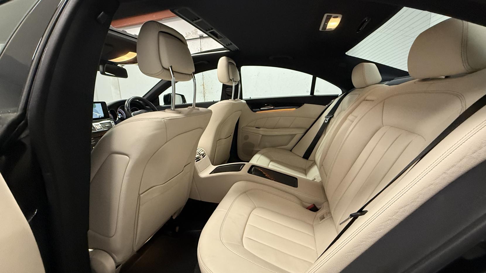 Mercedes-Benz CLS 2.1 CLS220d AMG Line (Premium) Coupe 4dr Diesel G-Tronic+ Euro 6 (s/s) (177 ps)