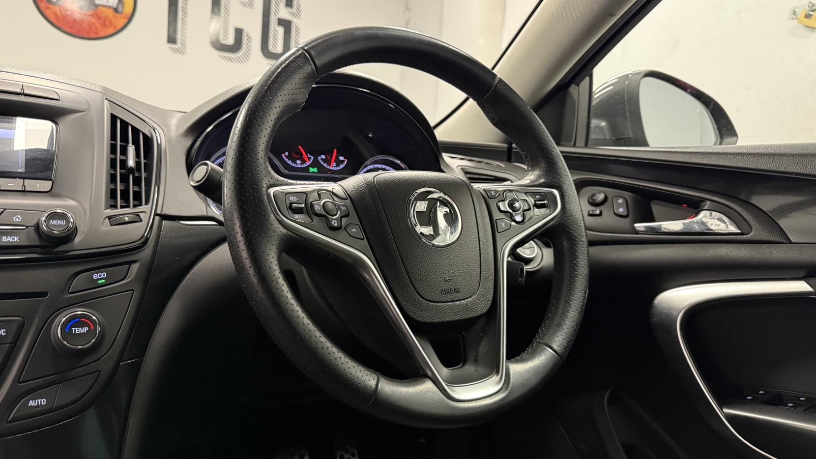 Vauxhall Insignia 2.0 CDTi ecoFLEX SRi Hatchback 5dr Diesel Manual Euro 5 (s/s) (140 ps)