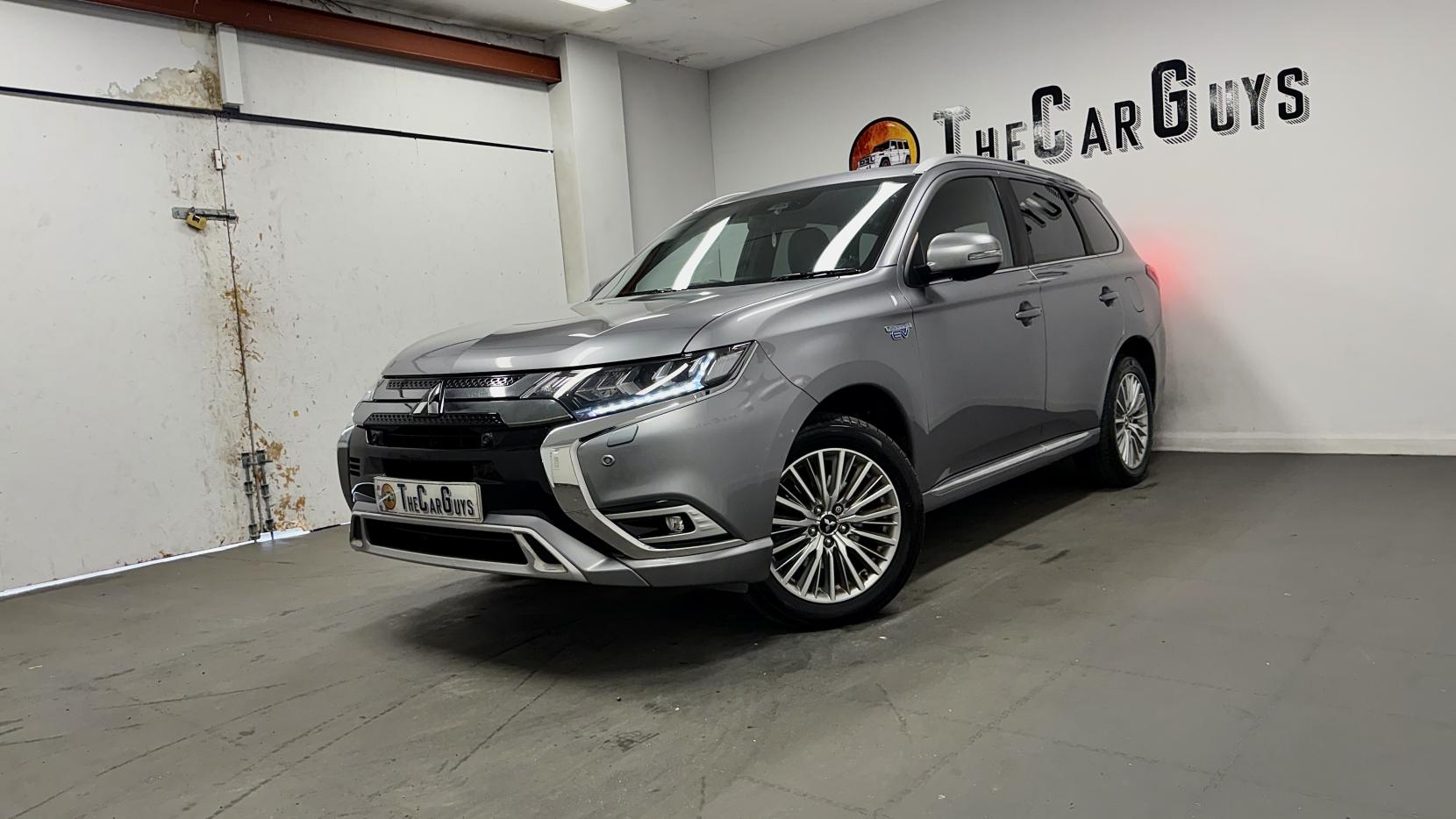 Mitsubishi Outlander 2.4h TwinMotor 13.8kWh 4hs SUV 5dr Petrol Plug-in Hybrid CVT 4WD Euro 6 (s/s) (209 ps)