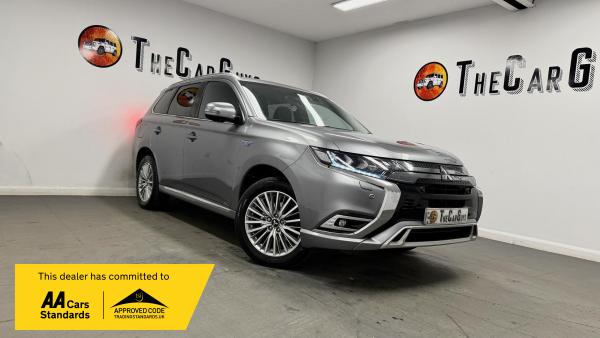 Mitsubishi Outlander 2.4h TwinMotor 13.8kWh 4hs SUV 5dr Petrol Plug-in Hybrid CVT 4WD Euro 6 (s/s) (209 ps)