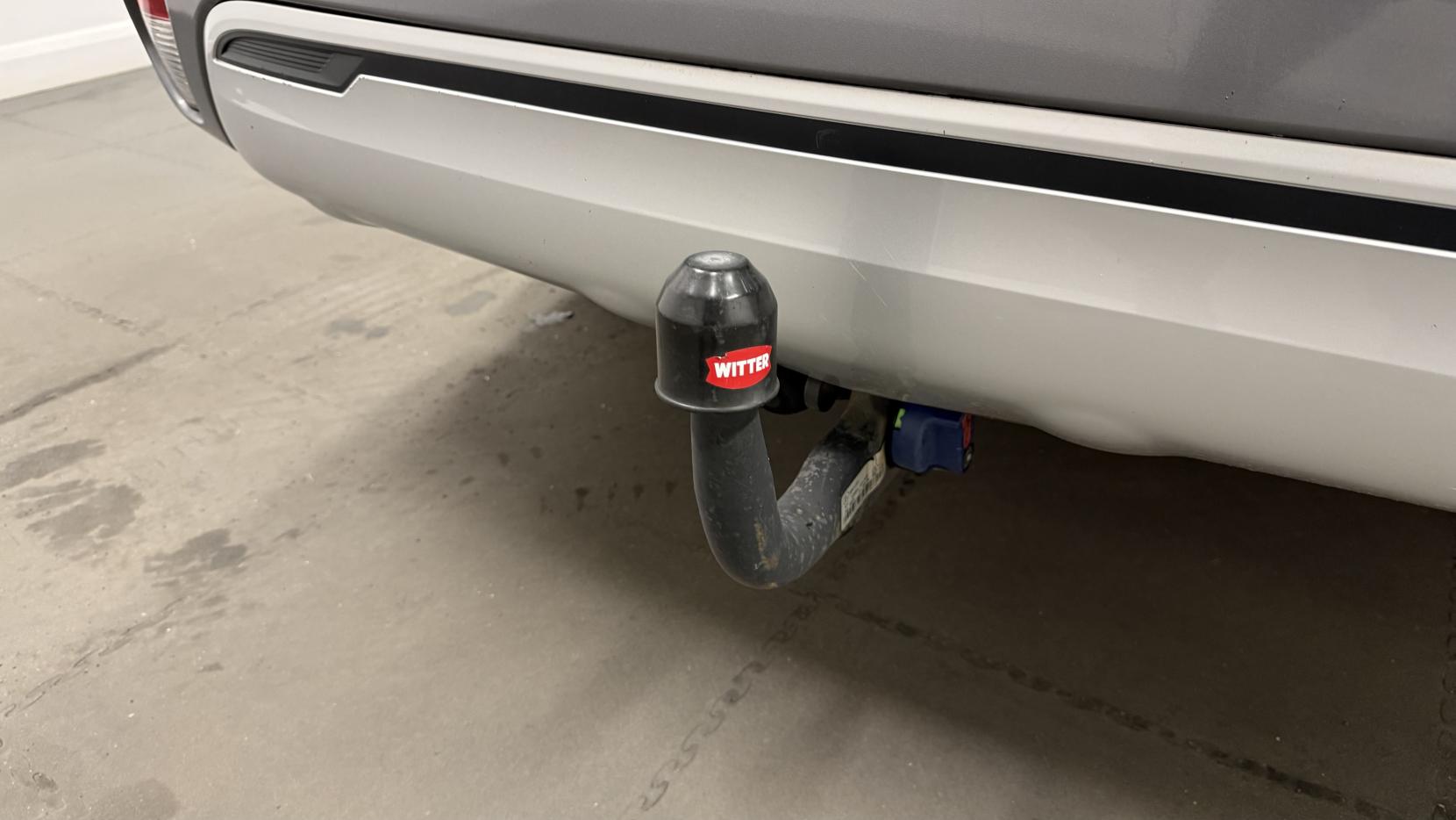 Mitsubishi Outlander 2.4h TwinMotor 13.8kWh 4hs SUV 5dr Petrol Plug-in Hybrid CVT 4WD Euro 6 (s/s) (209 ps)