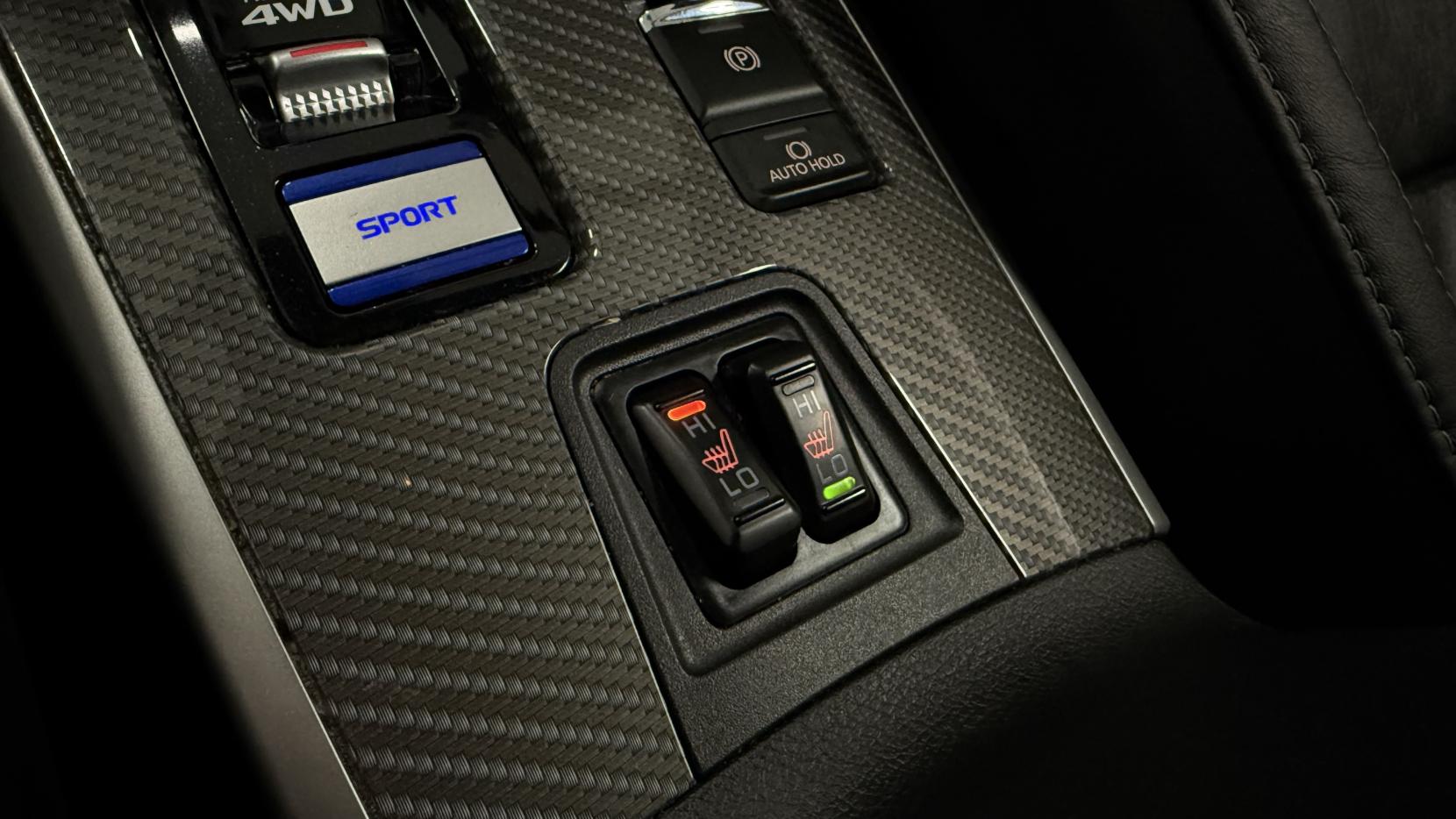 Mitsubishi Outlander 2.4h TwinMotor 13.8kWh 4hs SUV 5dr Petrol Plug-in Hybrid CVT 4WD Euro 6 (s/s) (209 ps)