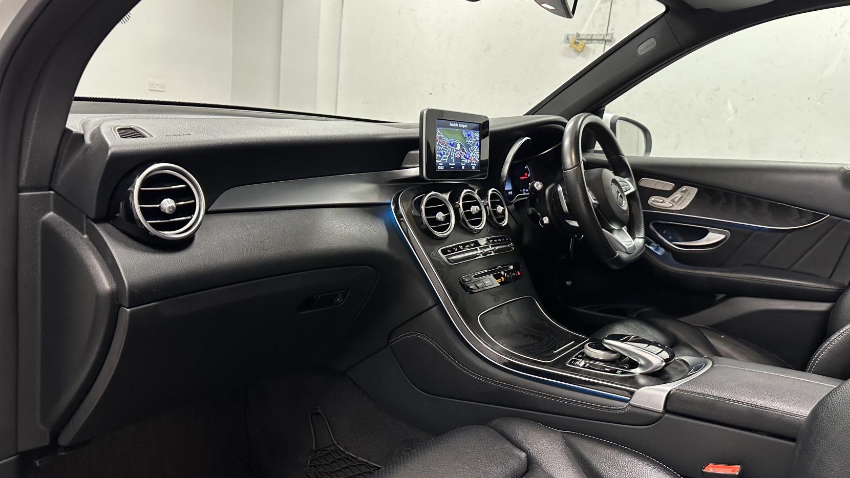 Mercedes-Benz GLC 2.1 GLC220d AMG Line (Premium) SUV 5dr Diesel G-Tronic 4MATIC Euro 6 (s/s) (170 ps)