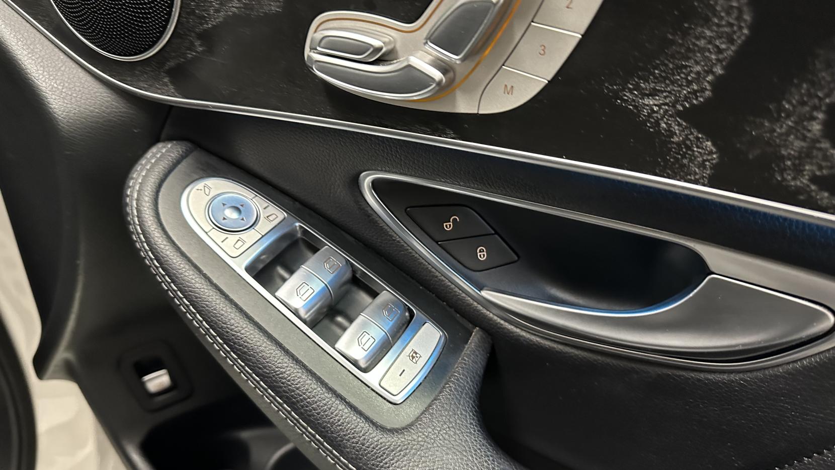 Mercedes-Benz GLC 2.1 GLC220d AMG Line (Premium) SUV 5dr Diesel G-Tronic 4MATIC Euro 6 (s/s) (170 ps)