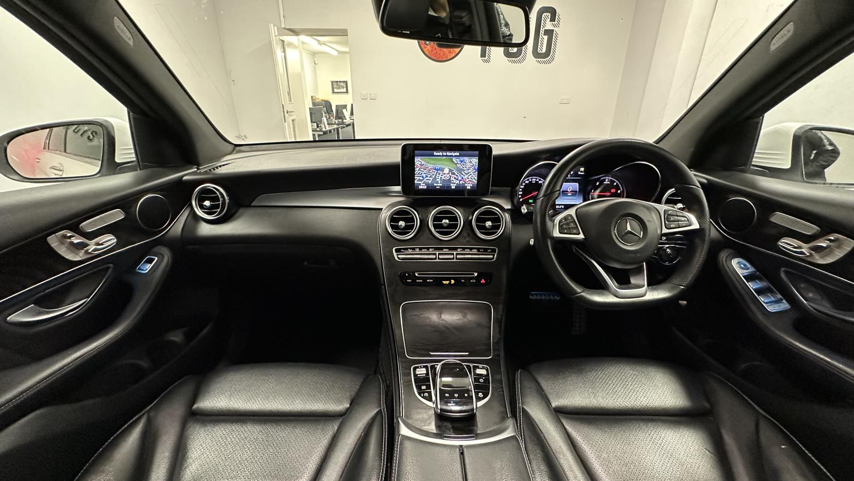 Mercedes-Benz GLC 2.1 GLC220d AMG Line (Premium) SUV 5dr Diesel G-Tronic 4MATIC Euro 6 (s/s) (170 ps)