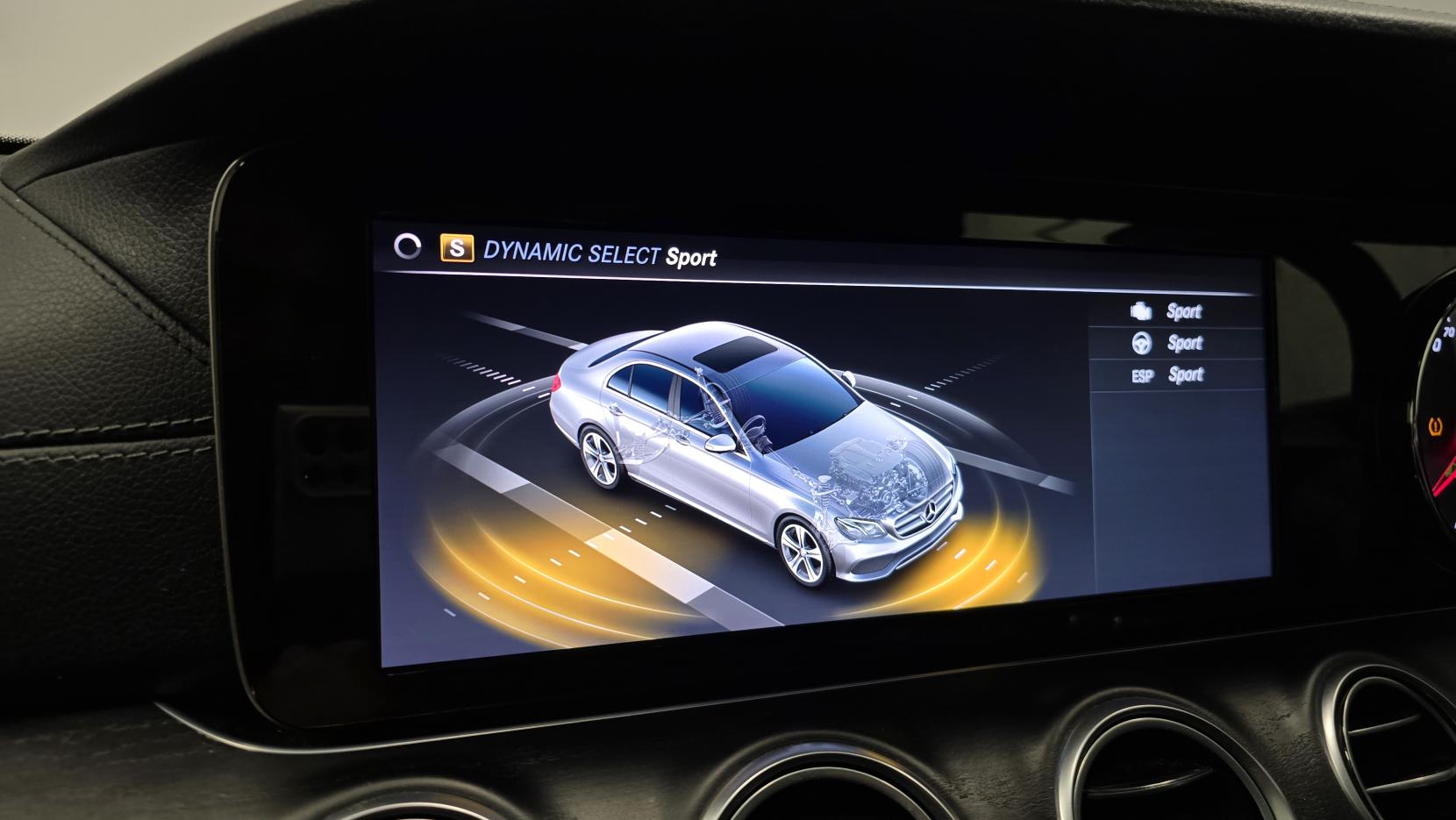 Mercedes-Benz E Class 2.0 E220d AMG Line (Premium) Saloon 4dr Diesel G-Tronic+ 4MATIC Euro 6 (s/s) (194 ps)