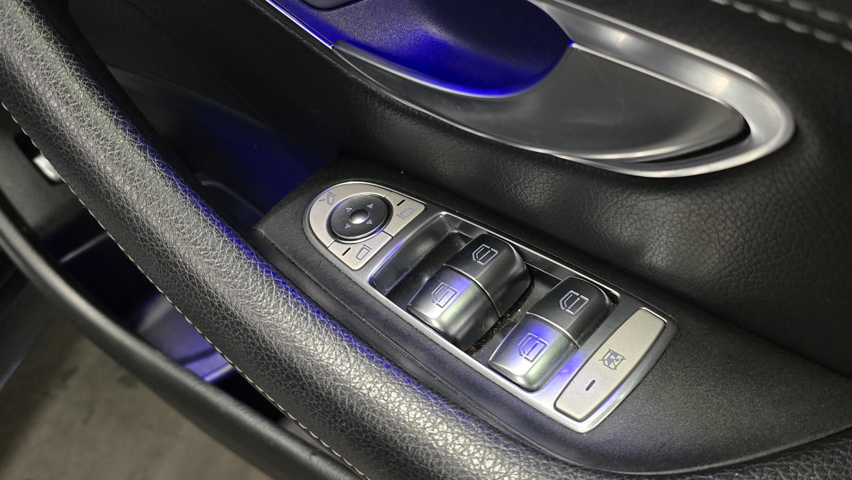 Mercedes-Benz E Class 2.0 E220d AMG Line (Premium) Saloon 4dr Diesel G-Tronic+ 4MATIC Euro 6 (s/s) (194 ps)
