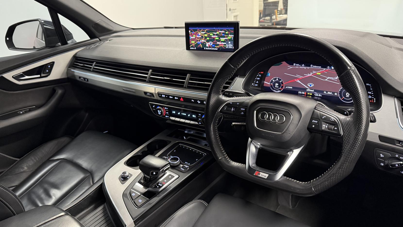 Audi Q7 3.0 TDI V6 S line SUV 5dr Diesel Tiptronic quattro Euro 6 (s/s) (272 ps)