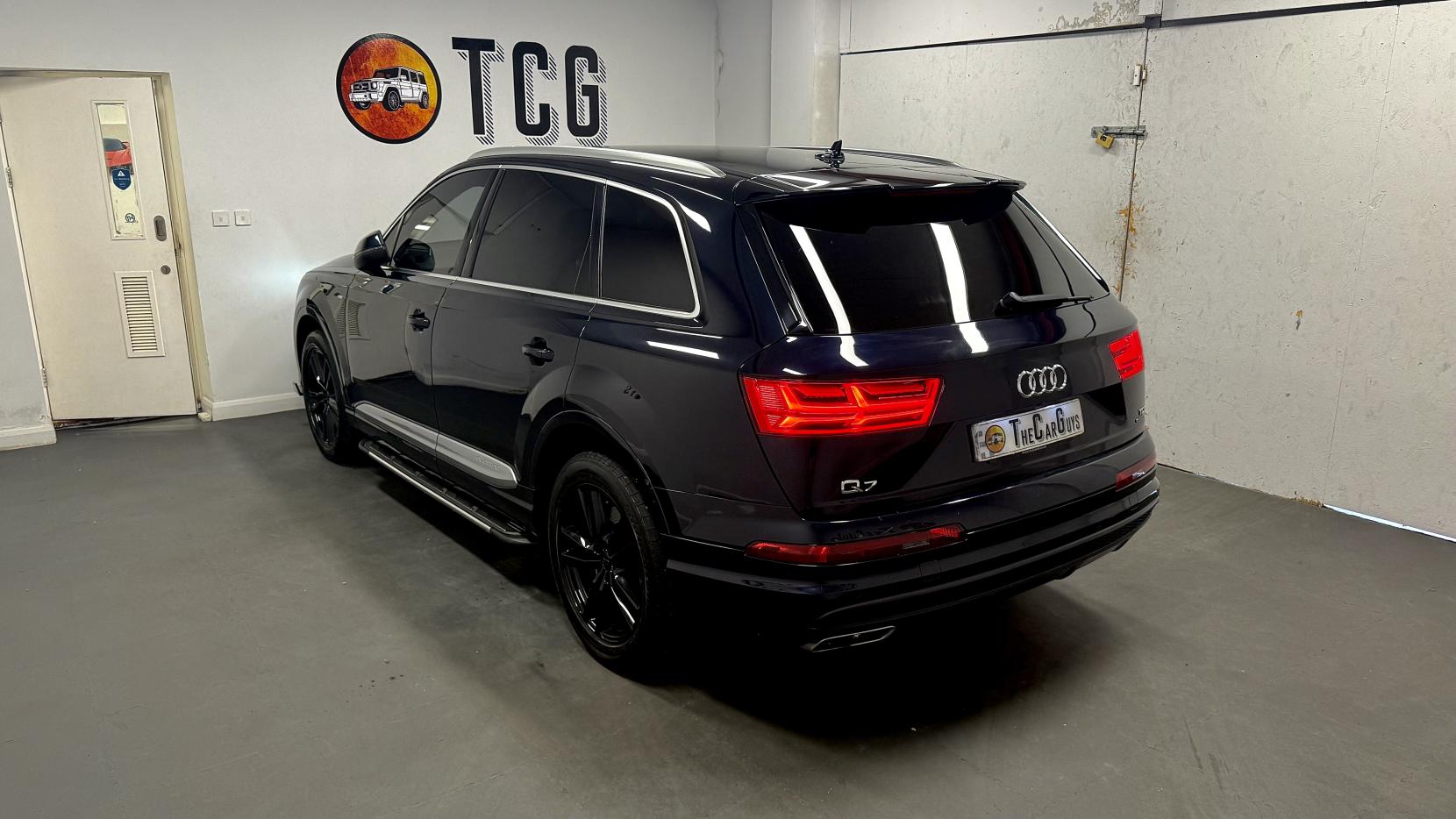 Audi Q7 3.0 TDI V6 S line SUV 5dr Diesel Tiptronic quattro Euro 6 (s/s) (272 ps)