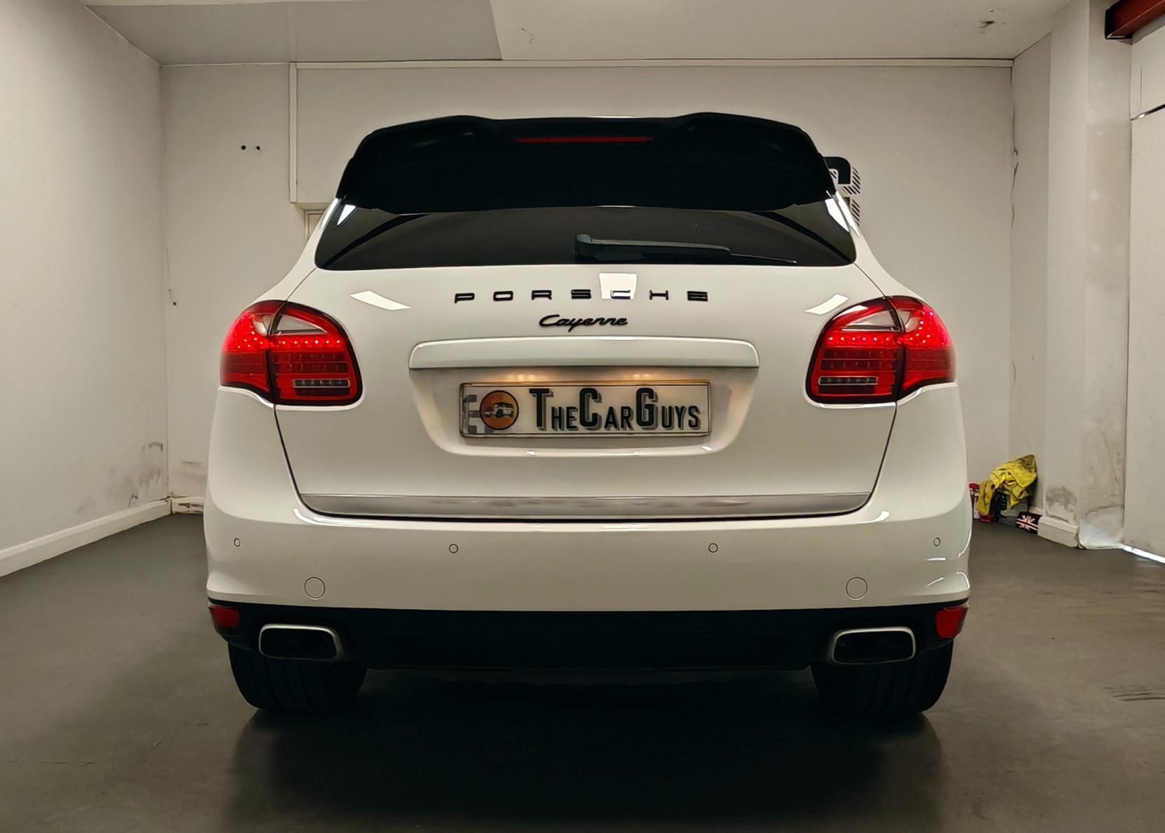 Porsche Cayenne 3.0 TD V6 SUV 5dr Diesel Tiptronic 4WD Euro 5 (s/s) (240 ps)