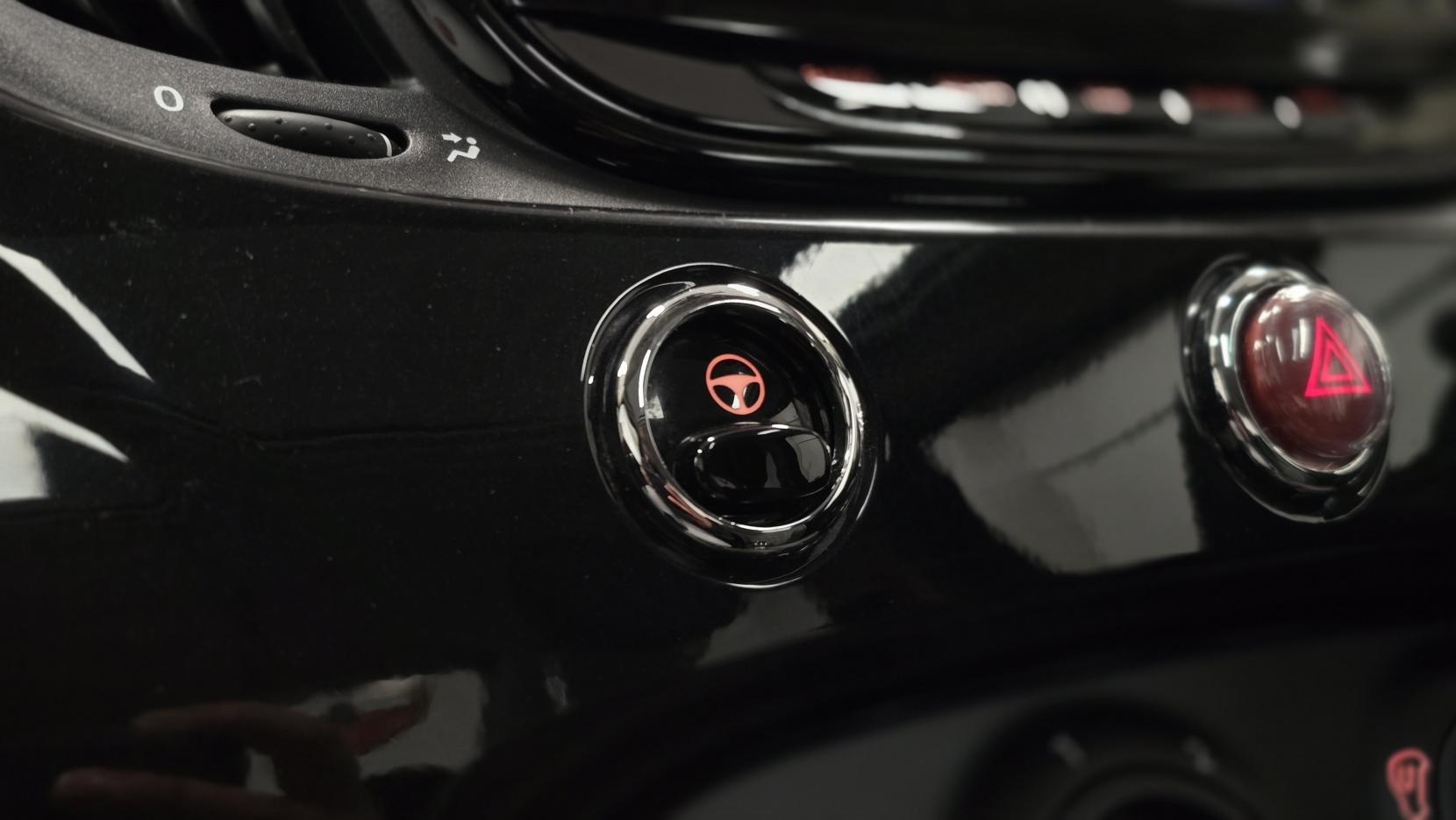 Fiat 500 1.2 Lounge Hatchback 3dr Petrol Manual Euro 6 (s/s) (69 bhp)