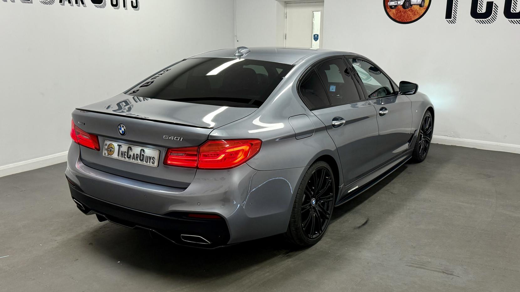 BMW 5 Series 3.0 540i M Sport Saloon 4dr Petrol Auto xDrive Euro 6 (s/s) (340 ps)