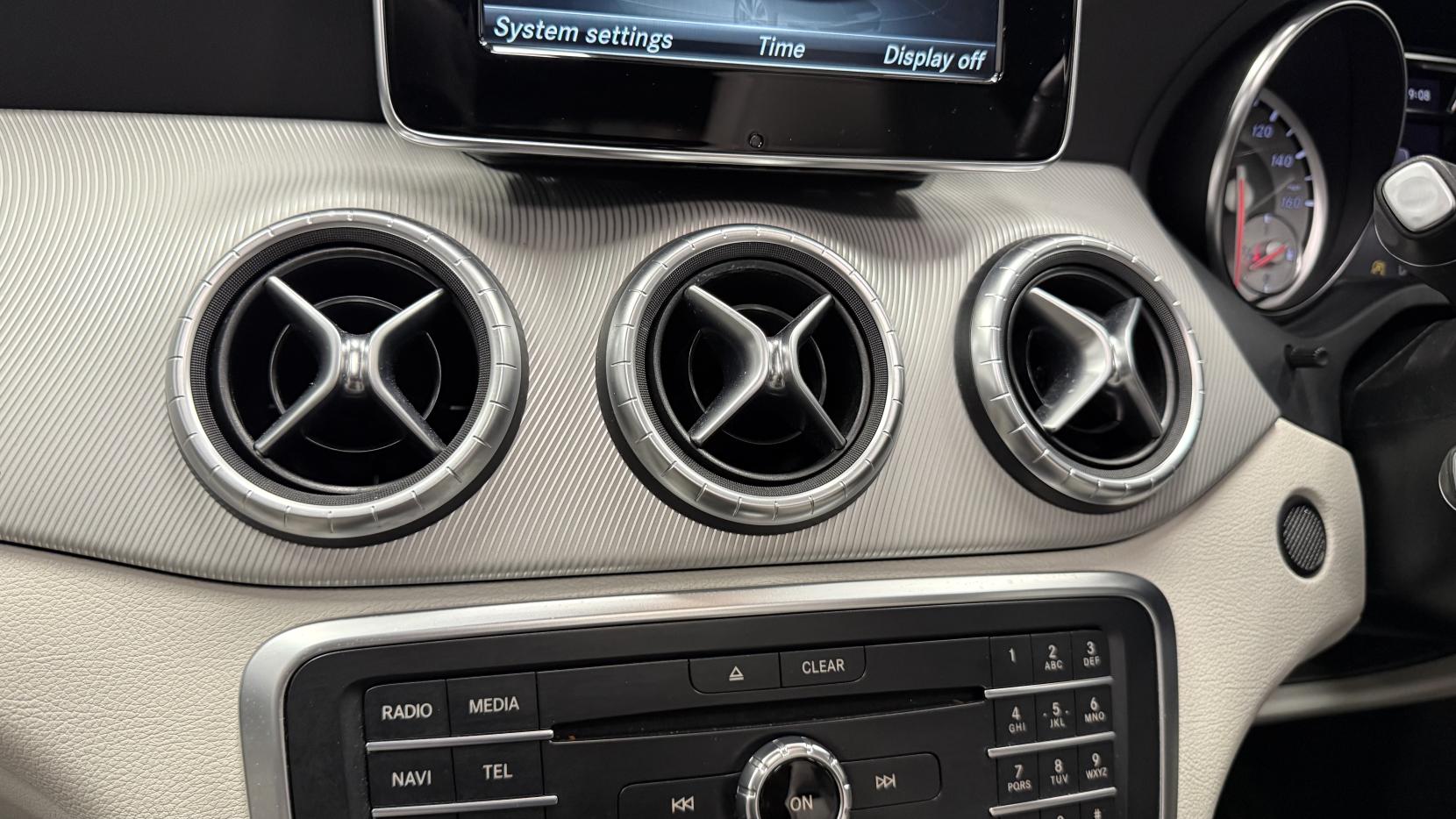 Mercedes-Benz CLA 2.1 CLA220d Sport Coupe 4dr Diesel 7G-DCT Euro 6 (s/s) (177 ps)