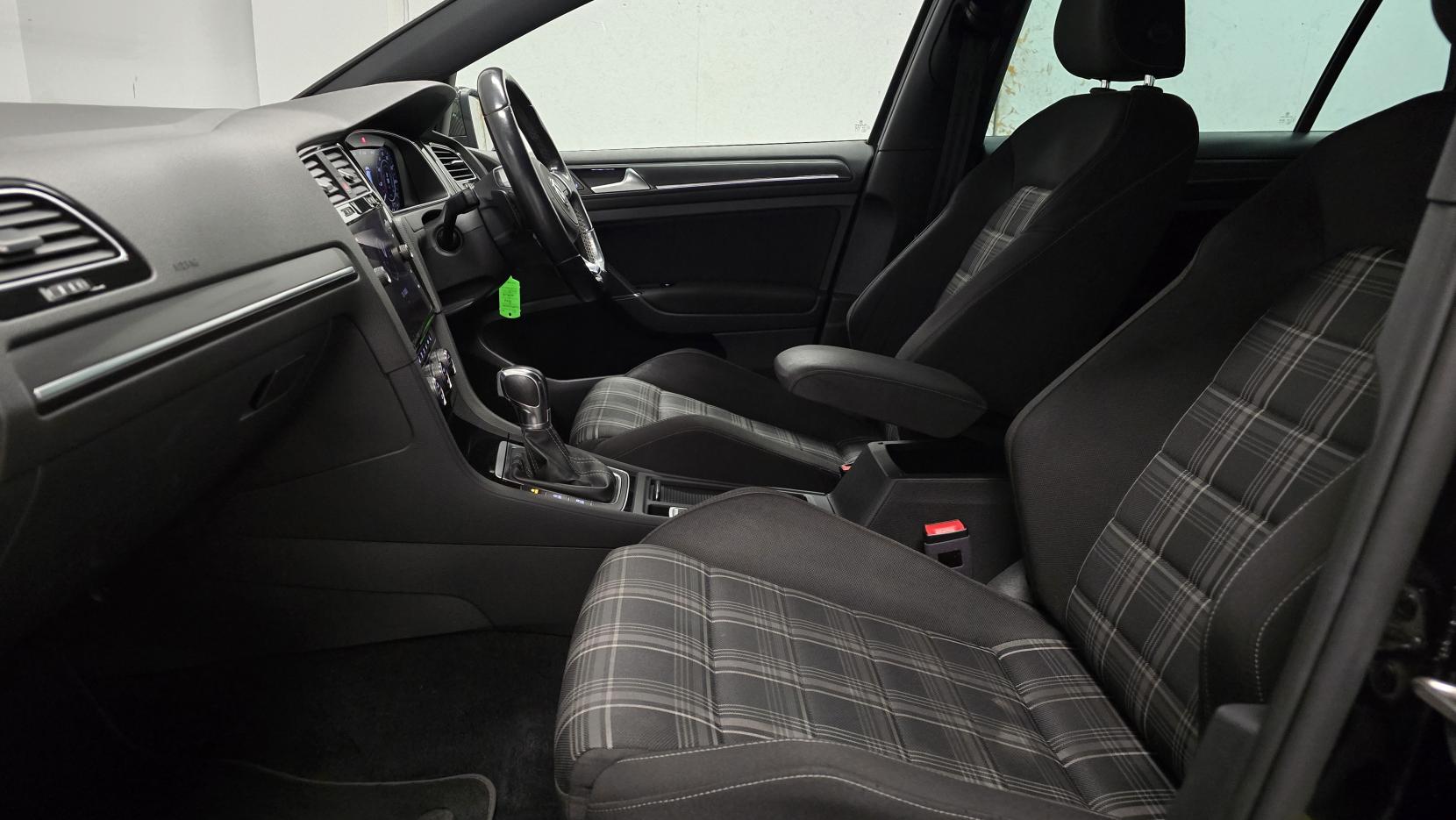 Volkswagen Golf 2.0 TDI GTD Hatchback 5dr Diesel DSG Euro 6 (s/s) (184 ps)