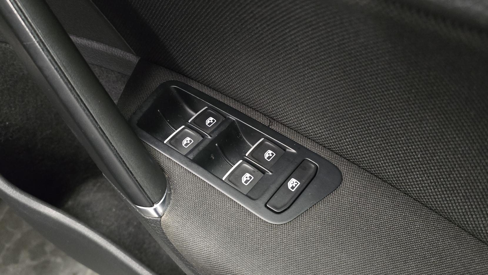 Volkswagen Golf 2.0 TDI GTD Hatchback 5dr Diesel DSG Euro 6 (s/s) (184 ps)