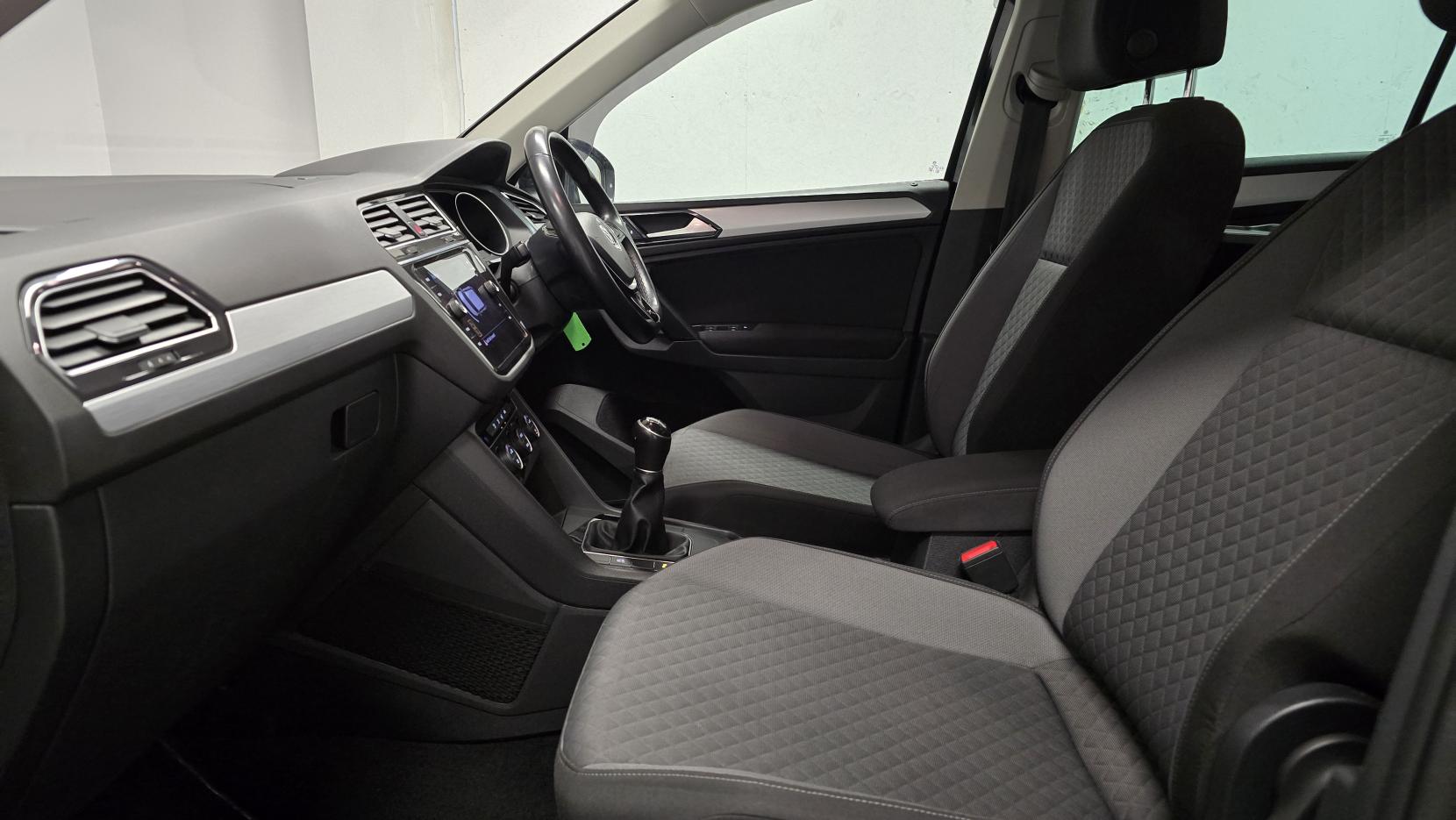 Volkswagen Tiguan 1.4 TSI SE Navigation SUV 5dr Petrol Manual Euro 6 (s/s) (150 ps)