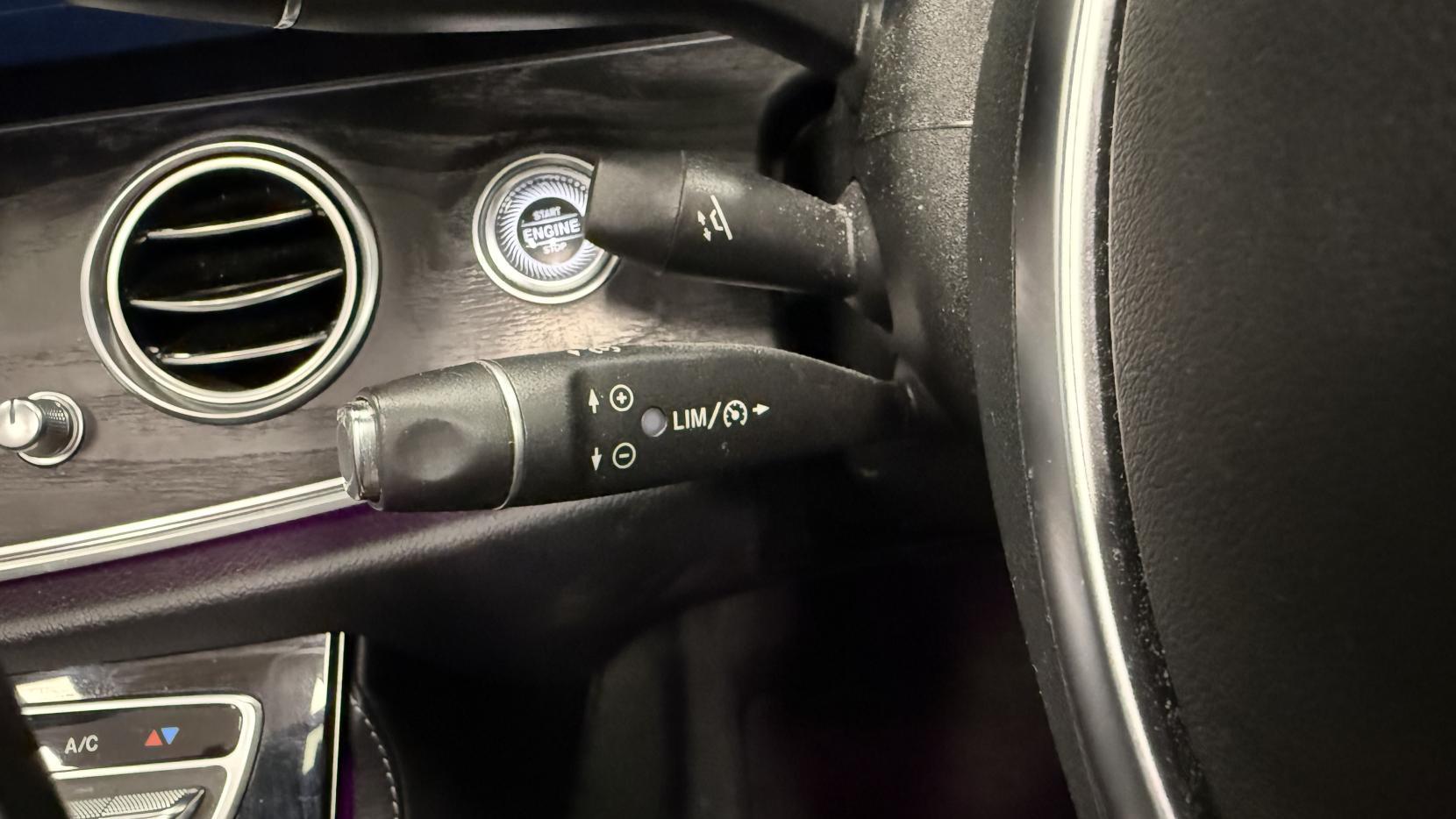 Mercedes-Benz E Class 2.0 E220d AMG Line (Premium Plus) Saloon 4dr Diesel G-Tronic+ 4MATIC Euro 6 (s/s) (194 ps)