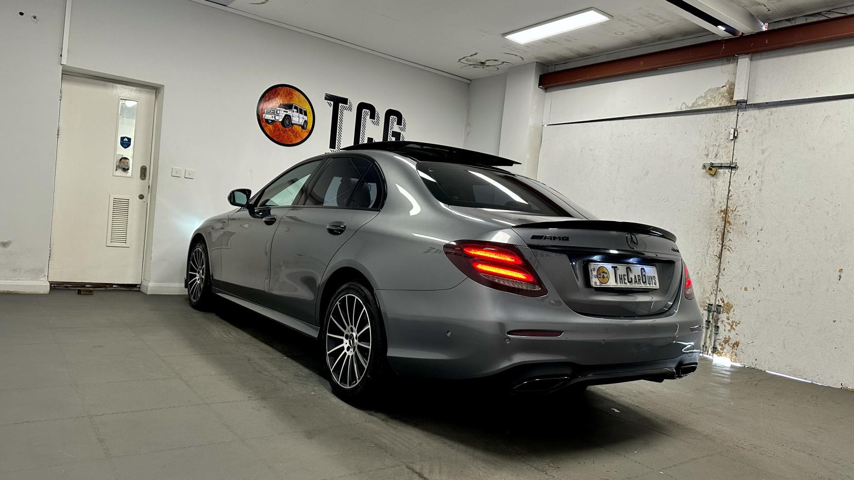 Mercedes-Benz E Class 2.0 E220d AMG Line (Premium Plus) Saloon 4dr Diesel G-Tronic+ 4MATIC Euro 6 (s/s) (194 ps)