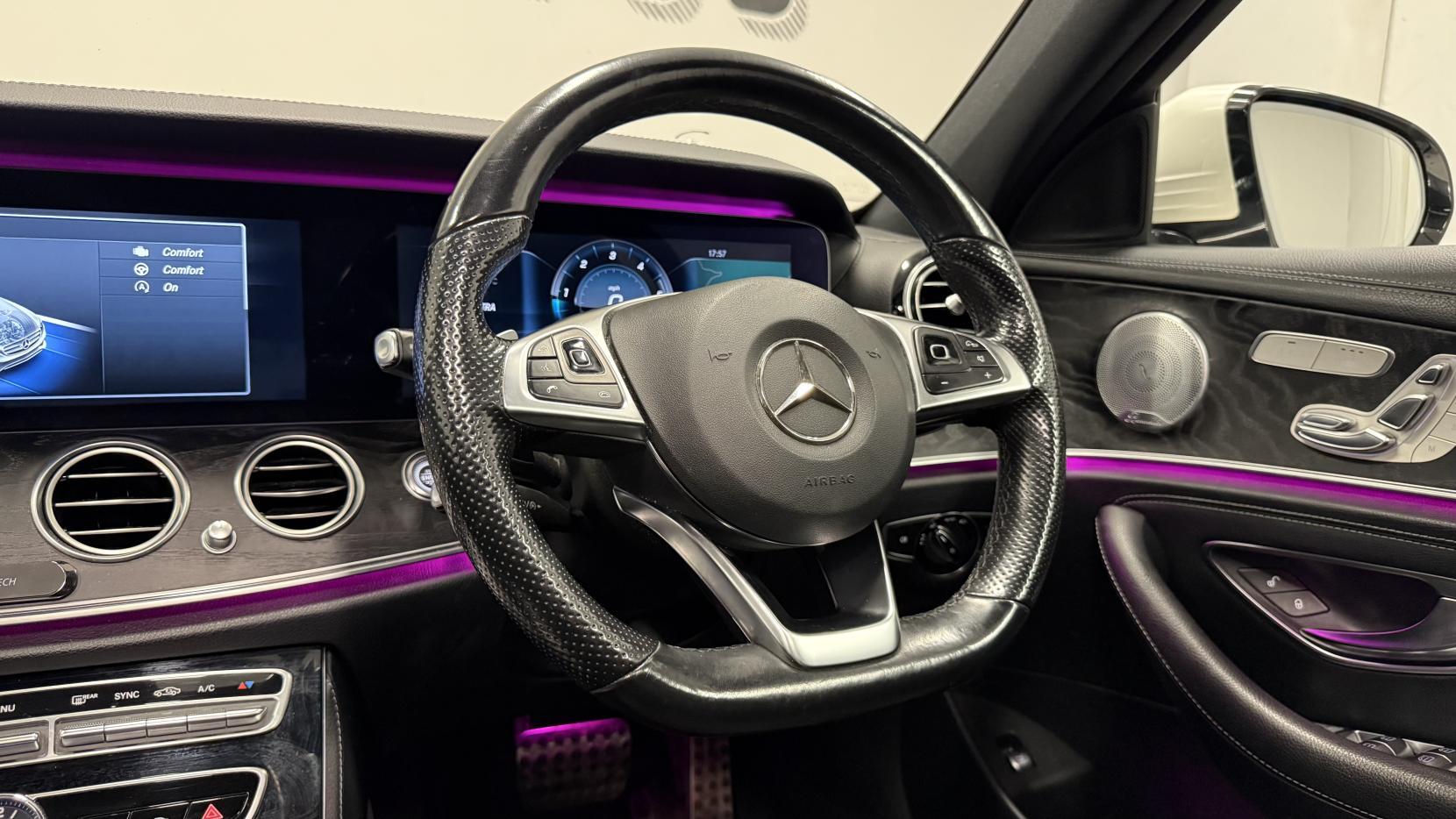 Mercedes-Benz E Class 2.0 E220d AMG Line (Premium Plus) Saloon 4dr Diesel G-Tronic+ 4MATIC Euro 6 (s/s) (194 ps)