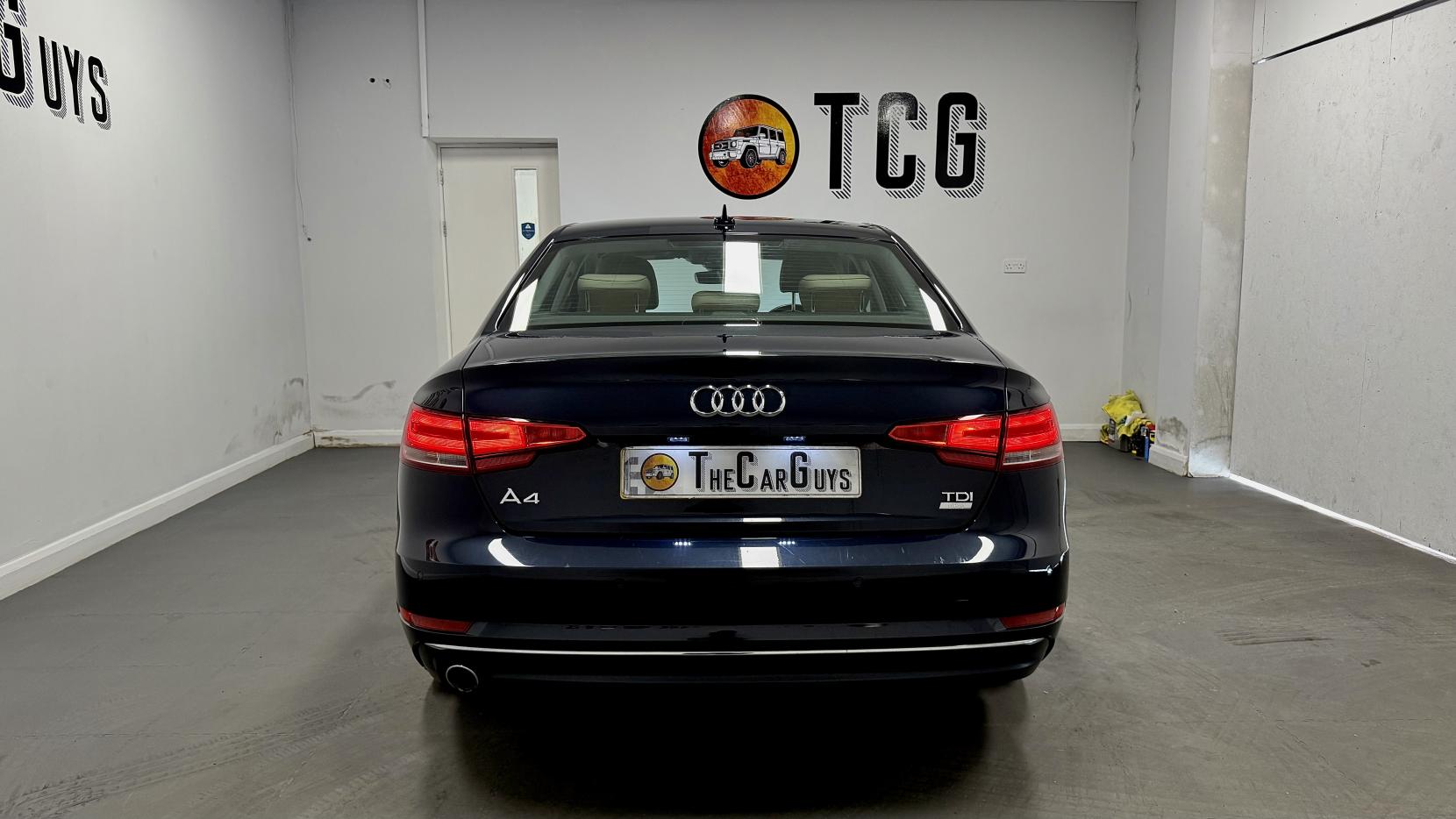 Audi A4 2.0 TDI ultra SE Saloon 4dr Diesel S Tronic Euro 6 (s/s) (150 ps)