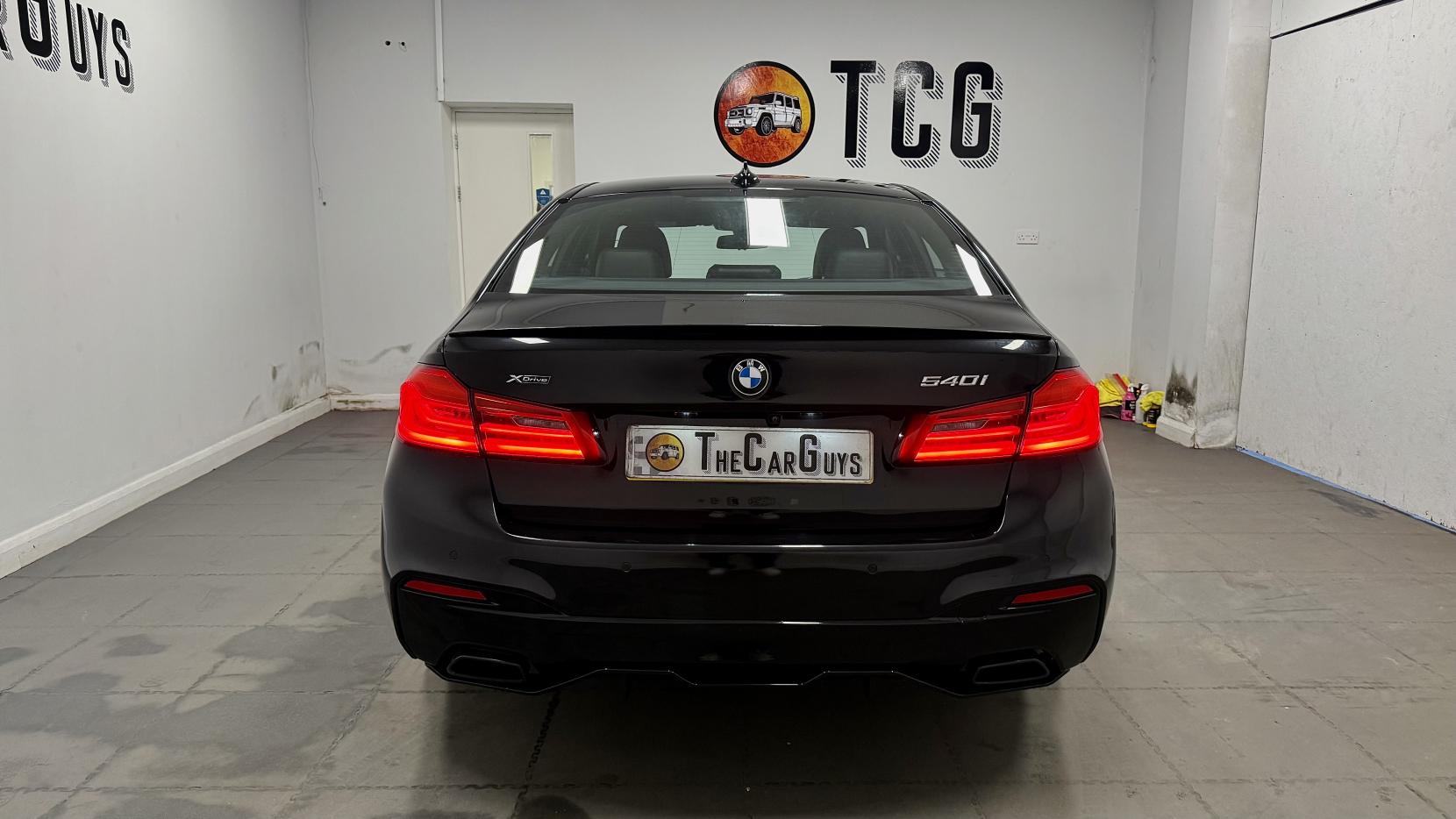 BMW 5 Series 3.0 540i M Sport Saloon 4dr Petrol Auto xDrive Euro 6 (s/s) (340 ps)