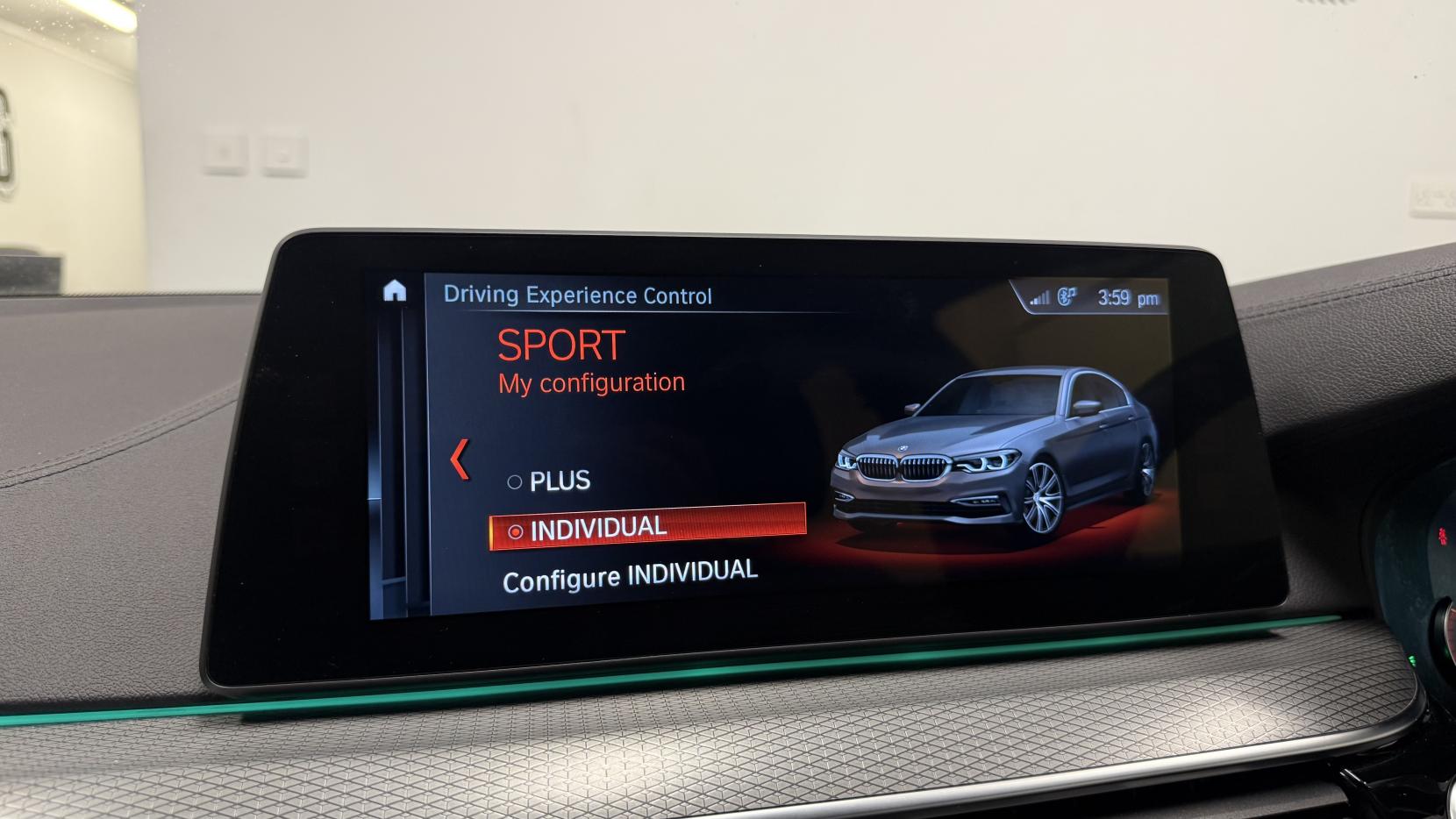 BMW 5 Series 3.0 540i M Sport Saloon 4dr Petrol Auto xDrive Euro 6 (s/s) (340 ps)