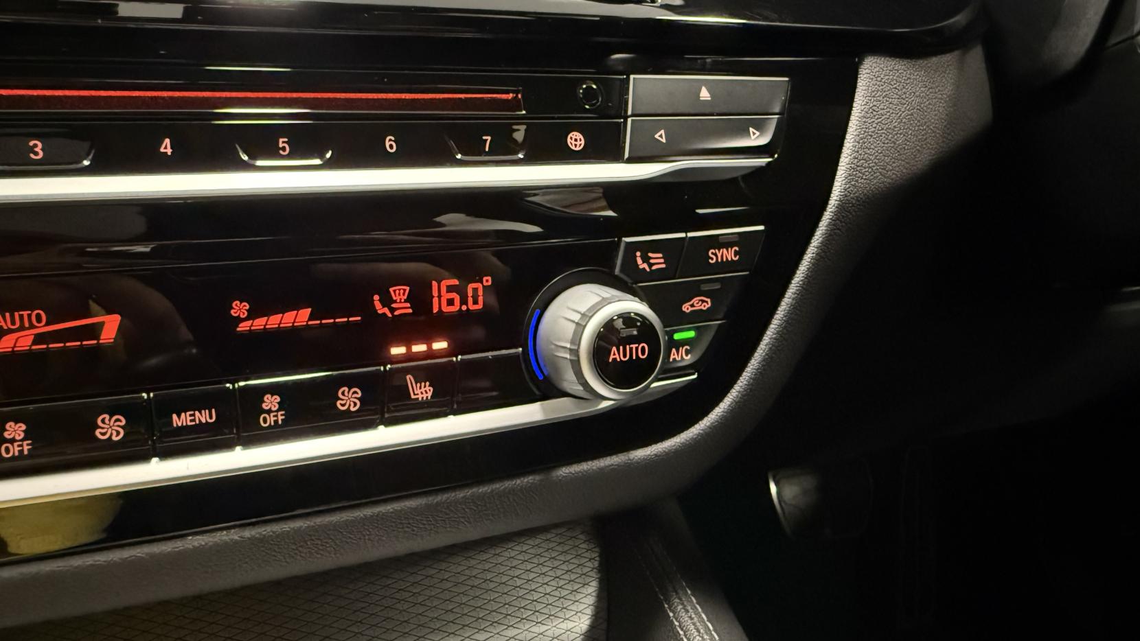 BMW 5 Series 3.0 540i M Sport Saloon 4dr Petrol Auto xDrive Euro 6 (s/s) (340 ps)