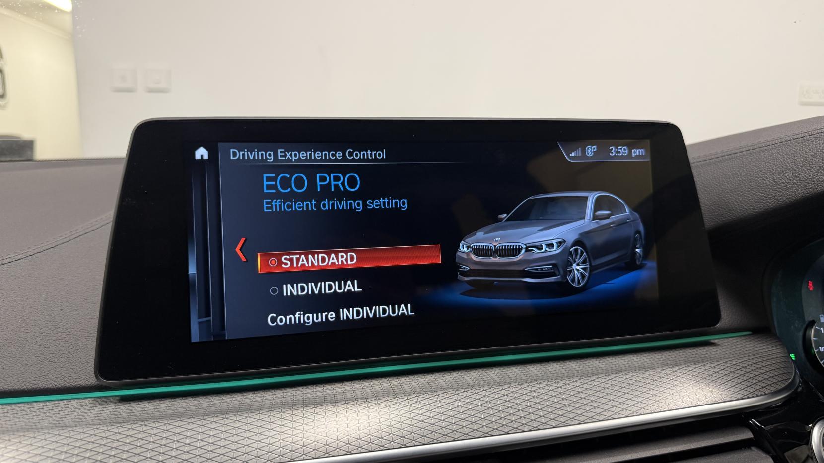 BMW 5 Series 3.0 540i M Sport Saloon 4dr Petrol Auto xDrive Euro 6 (s/s) (340 ps)