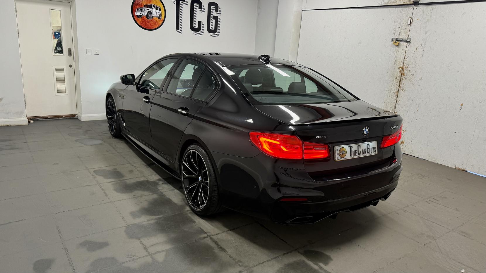 BMW 5 Series 3.0 540i M Sport Saloon 4dr Petrol Auto xDrive Euro 6 (s/s) (340 ps)