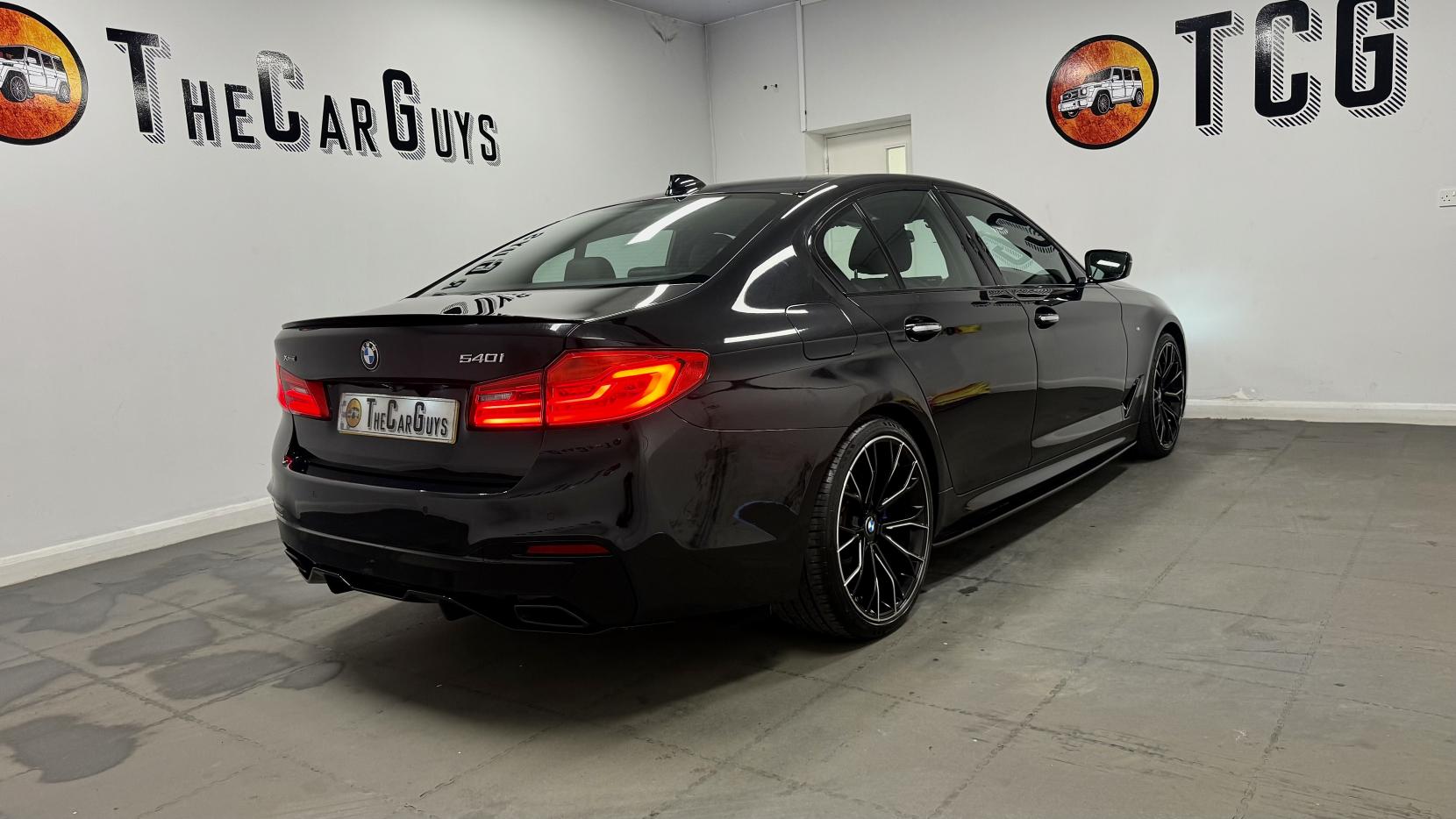 BMW 5 Series 3.0 540i M Sport Saloon 4dr Petrol Auto xDrive Euro 6 (s/s) (340 ps)