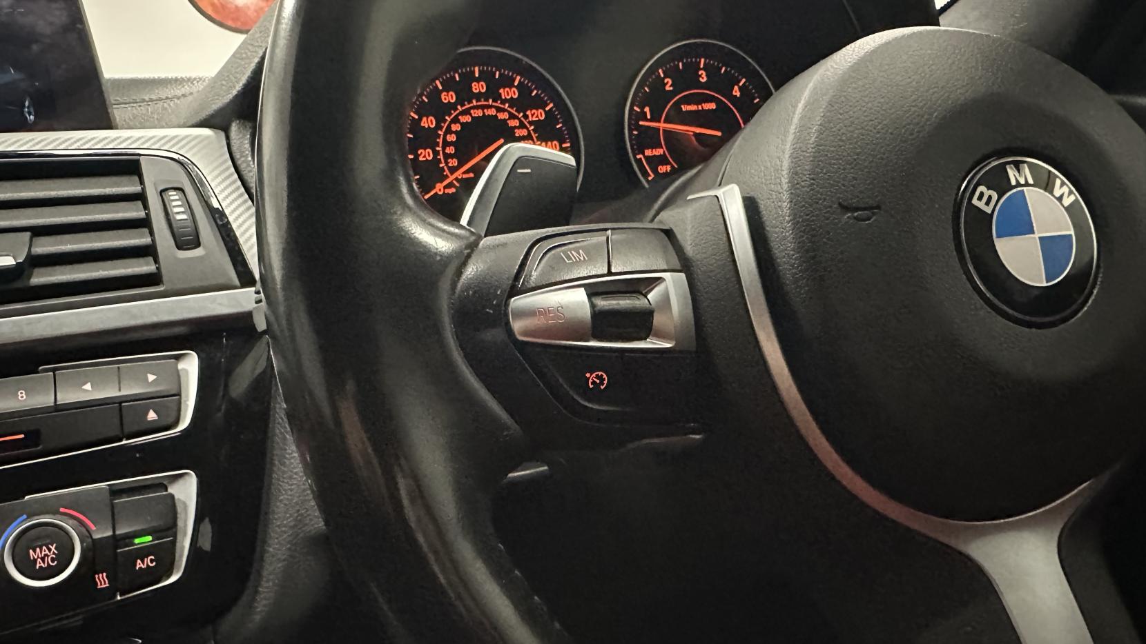 BMW 3 Series 3.0 330d M Sport Shadow Edition Saloon 4dr Diesel Auto xDrive Euro 6 (s/s) (258 ps)