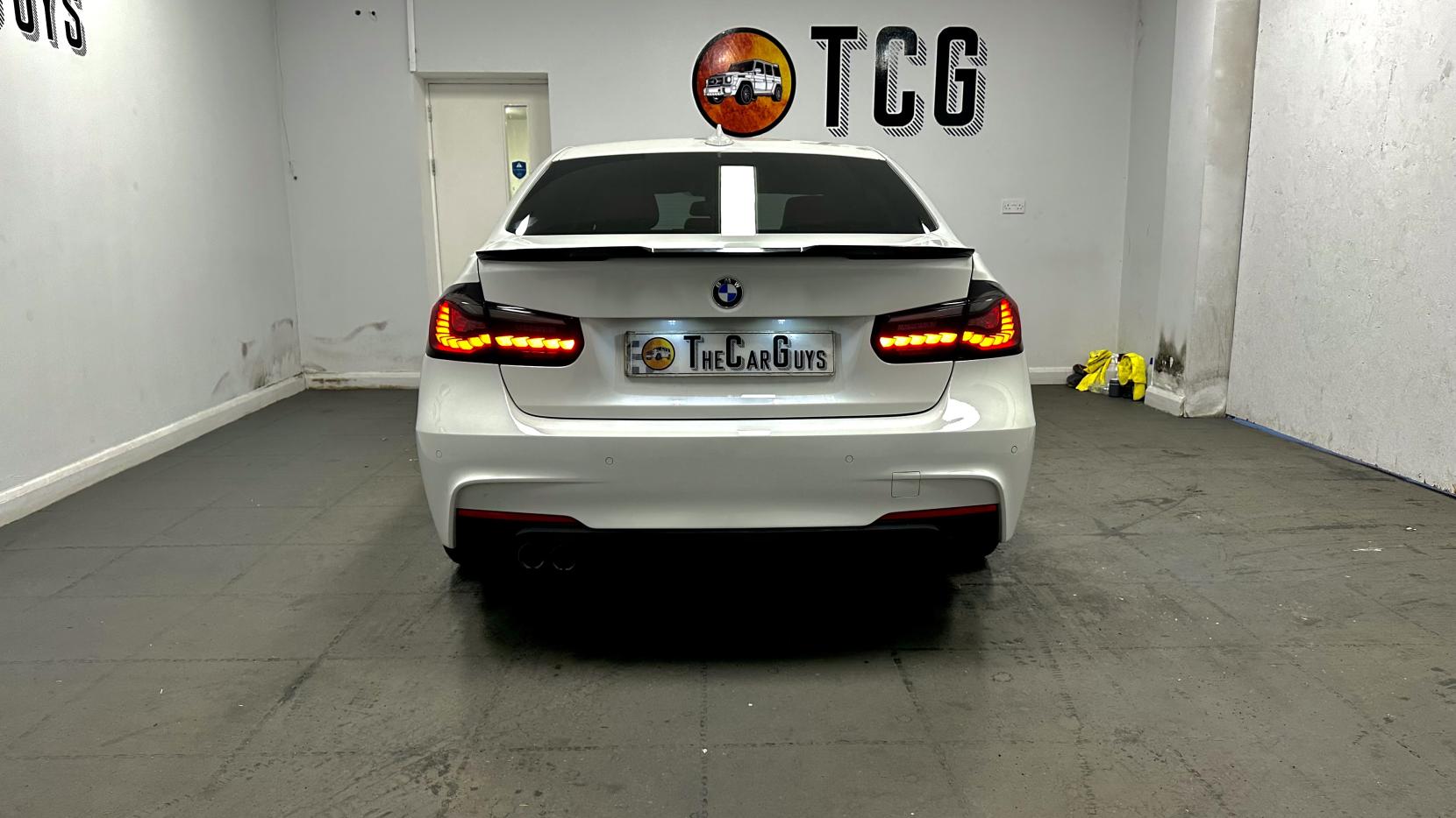 BMW 3 Series 3.0 330d M Sport Shadow Edition Saloon 4dr Diesel Auto xDrive Euro 6 (s/s) (258 ps)