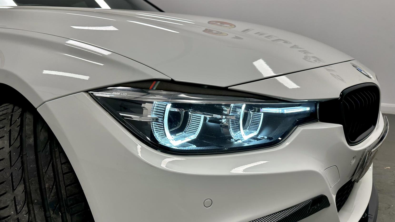 BMW 3 Series 3.0 330d M Sport Shadow Edition Saloon 4dr Diesel Auto xDrive Euro 6 (s/s) (258 ps)