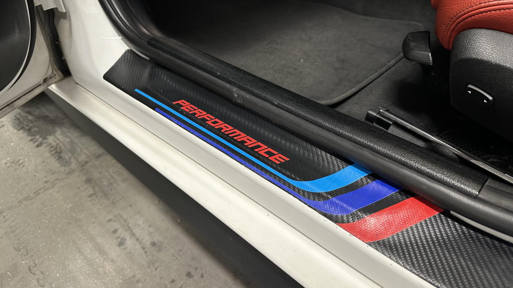 BMW 3 Series 3.0 330d M Sport Shadow Edition Saloon 4dr Diesel Auto xDrive Euro 6 (s/s) (258 ps)