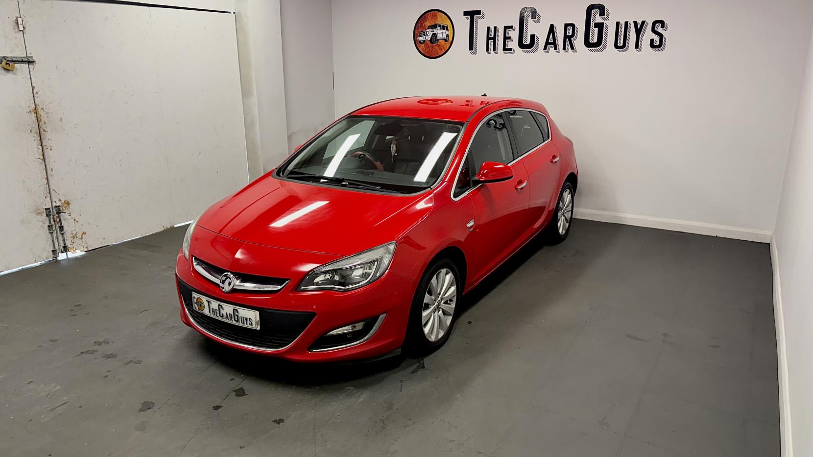 Vauxhall Astra 1.6 16v Elite Hatchback 5dr Petrol Auto Euro 5 (115 ps)