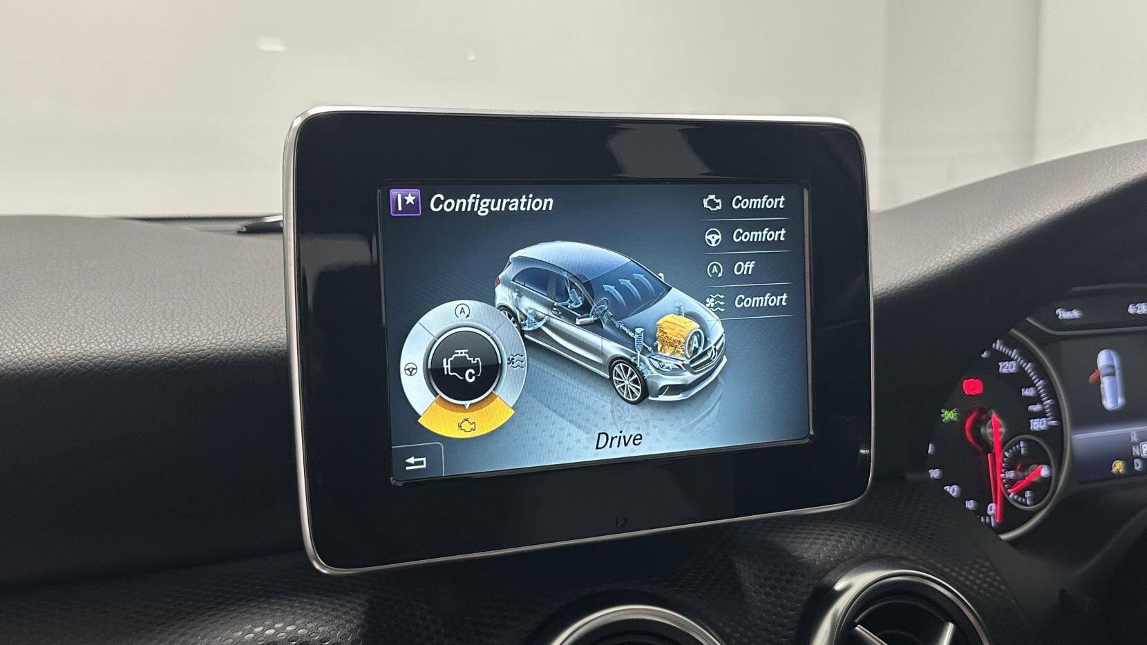 Mercedes-Benz A Class 1.6 A160 SE (Executive) Hatchback 5dr Petrol 7G-DCT Euro 6 (s/s) (102 ps)