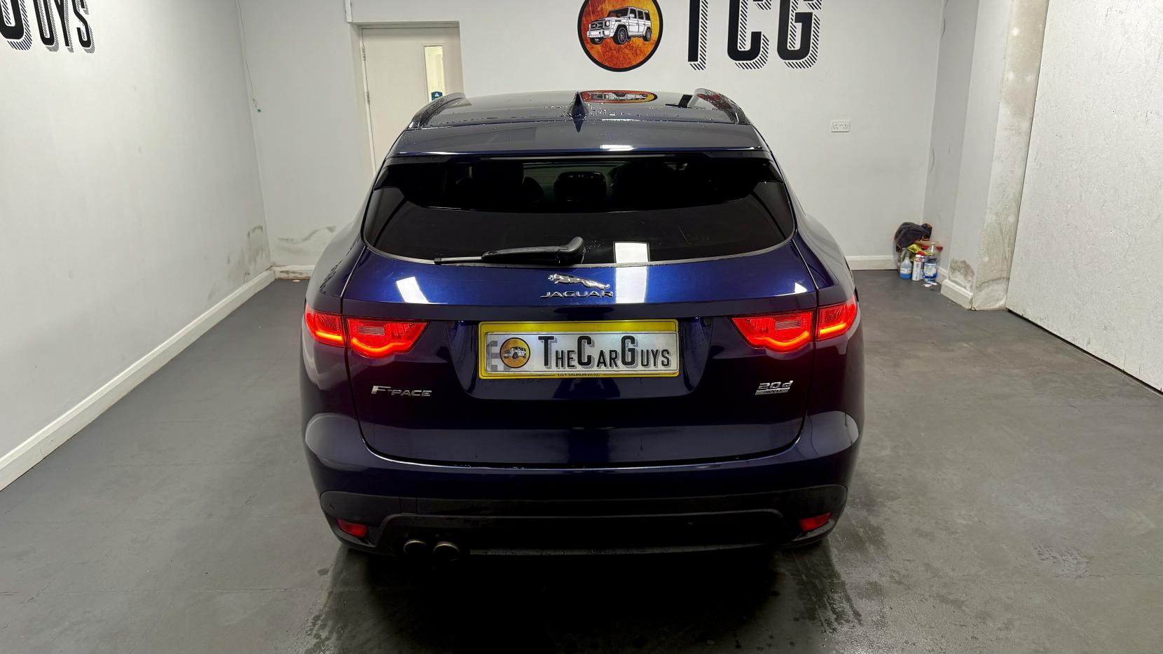 Jaguar F-PACE 2.0 D180 R-Sport SUV 5dr Diesel Auto AWD Euro 6 (s/s) (180 ps)