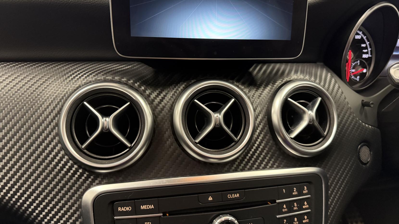 Mercedes-Benz A Class 2.1 A200d AMG Line (Premium Plus) Hatchback 5dr Diesel 7G-DCT Euro 6 (s/s) (136 ps)