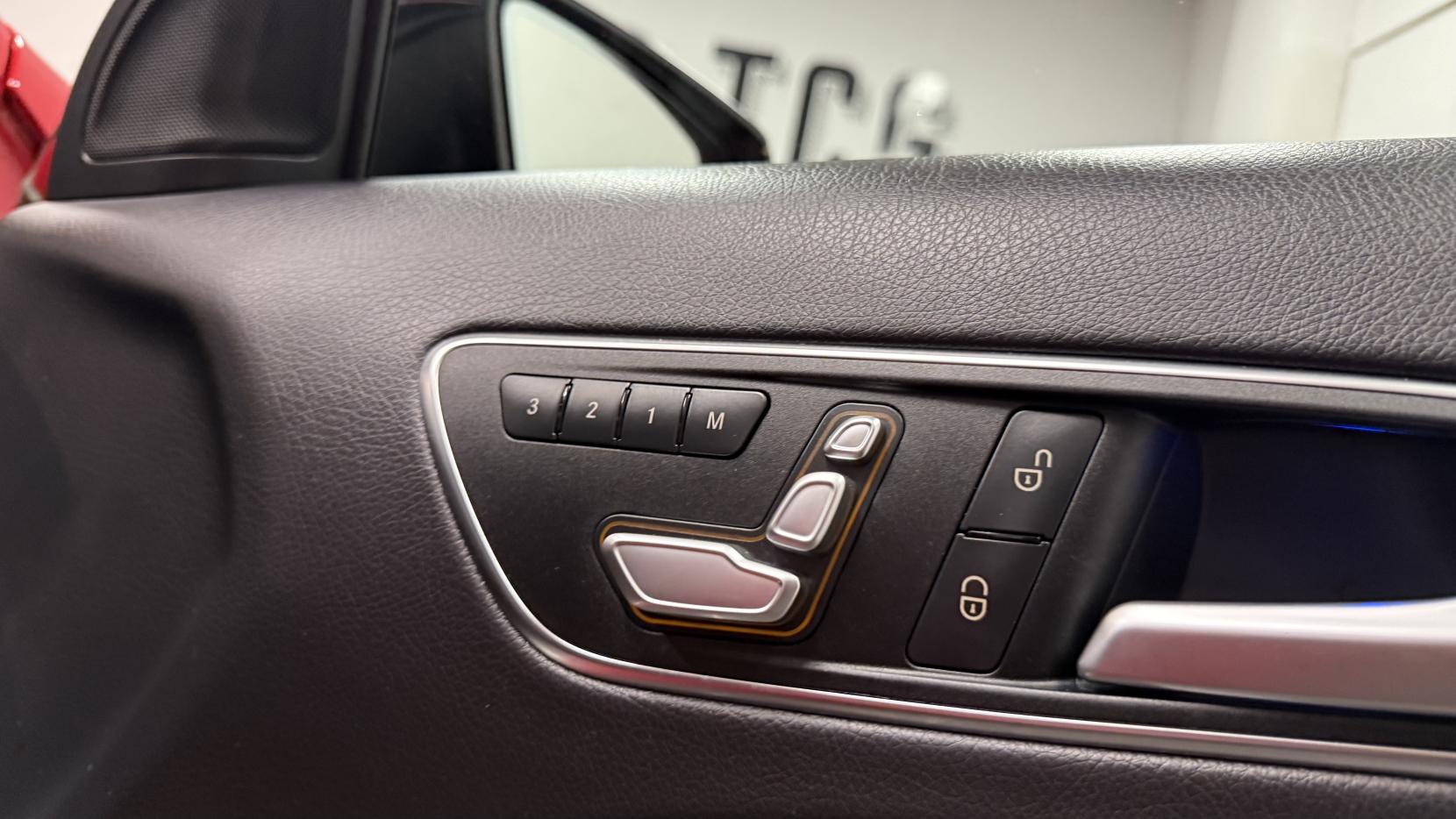 Mercedes-Benz A Class 2.1 A200d AMG Line (Premium Plus) Hatchback 5dr Diesel 7G-DCT Euro 6 (s/s) (136 ps)