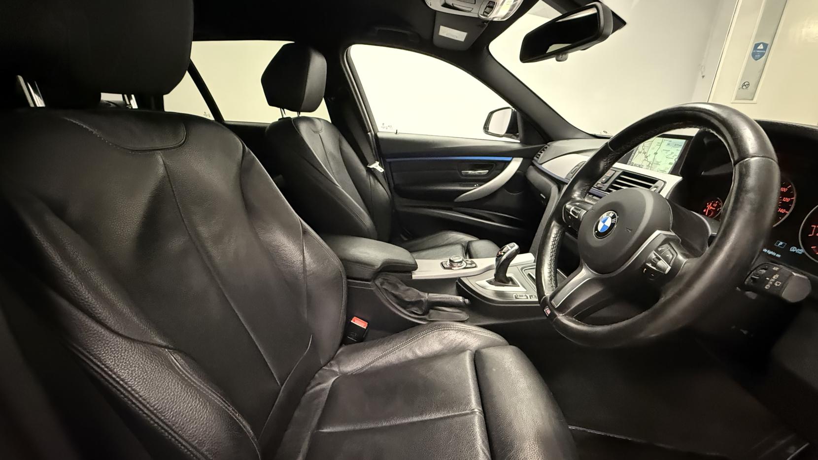 BMW 3 Series 2.0 320d M Sport Touring 5dr Diesel Auto Euro 6 (s/s) (190 ps)