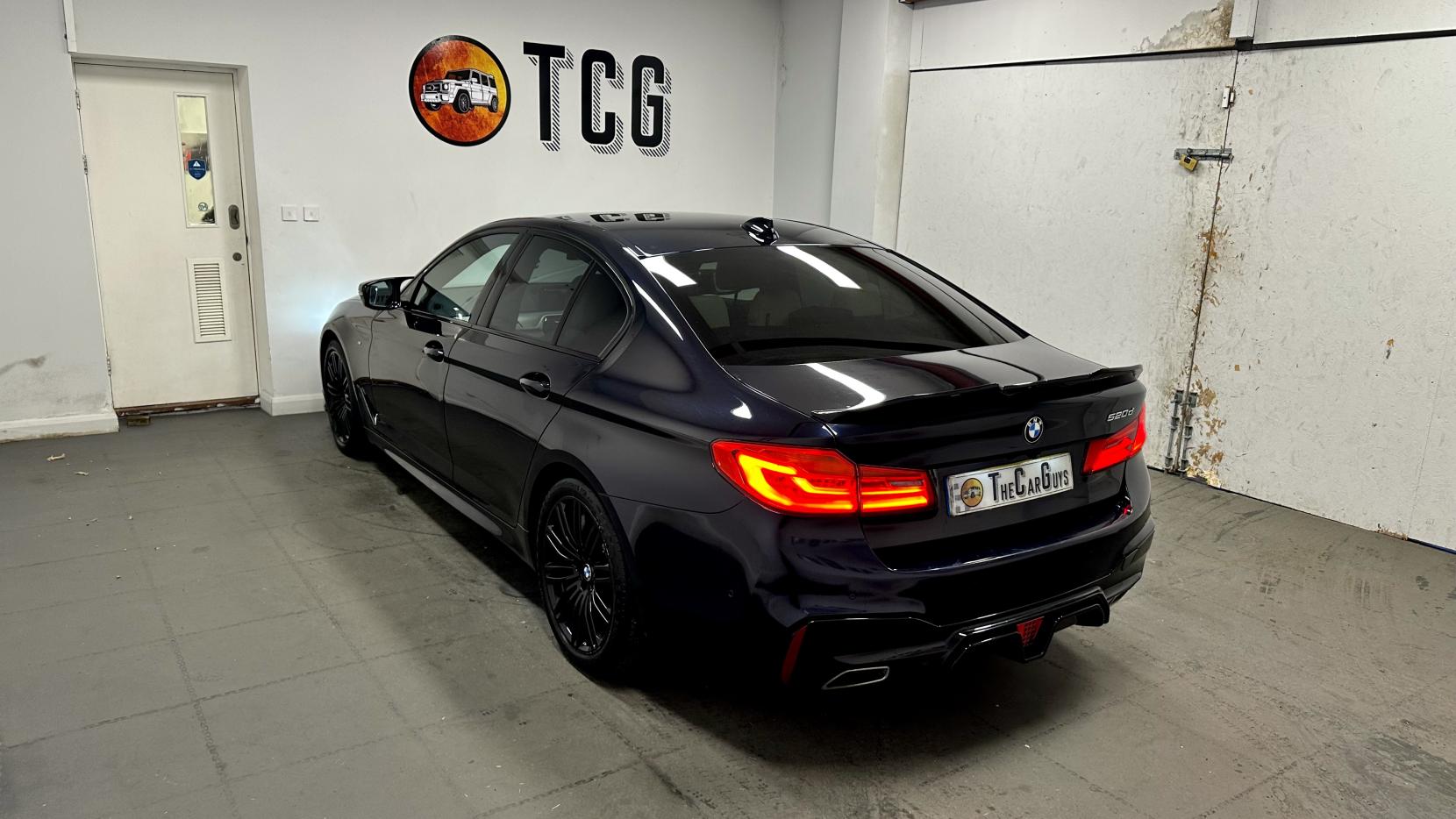 BMW 5 Series 2.0 520d MHT M Sport Saloon 4dr Diesel Hybrid Auto Euro 6 (s/s) (190 ps)