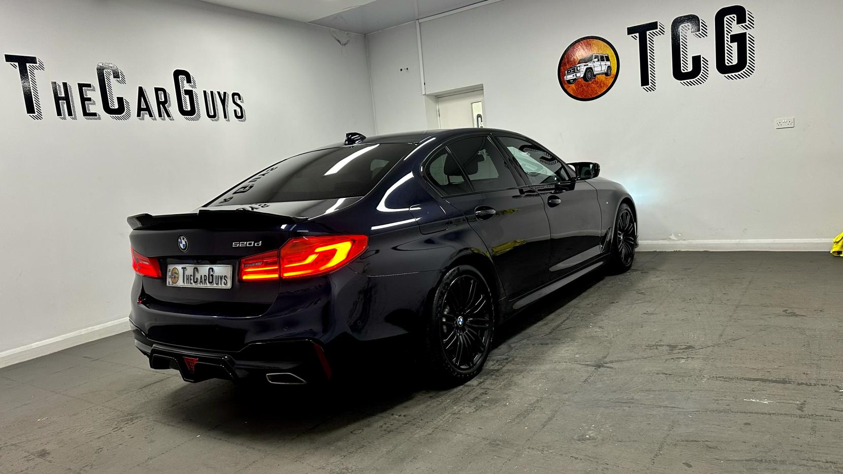 BMW 5 Series 2.0 520d MHT M Sport Saloon 4dr Diesel Hybrid Auto Euro 6 (s/s) (190 ps)