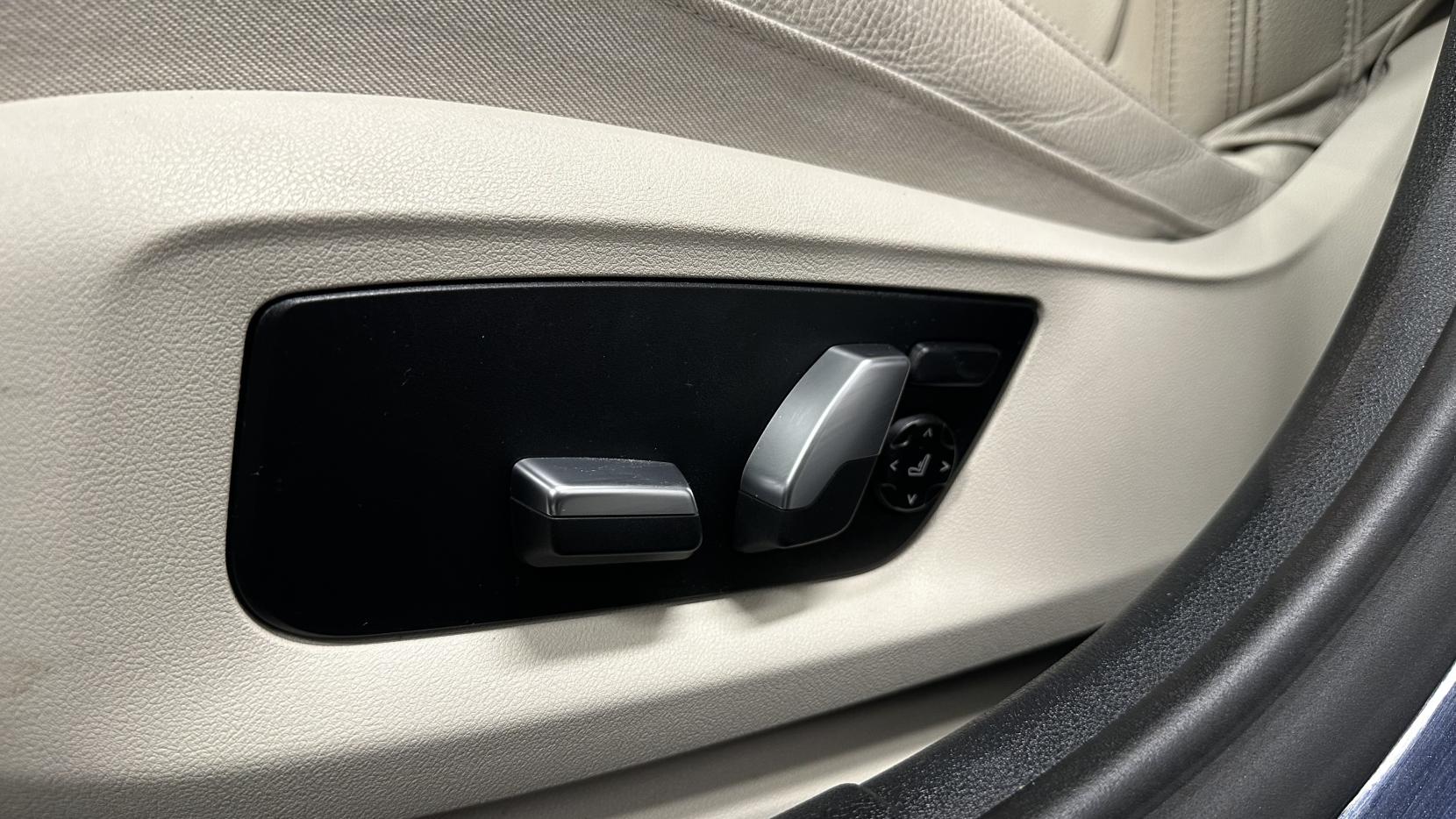 BMW 5 Series 2.0 520d MHT M Sport Saloon 4dr Diesel Hybrid Auto Euro 6 (s/s) (190 ps)