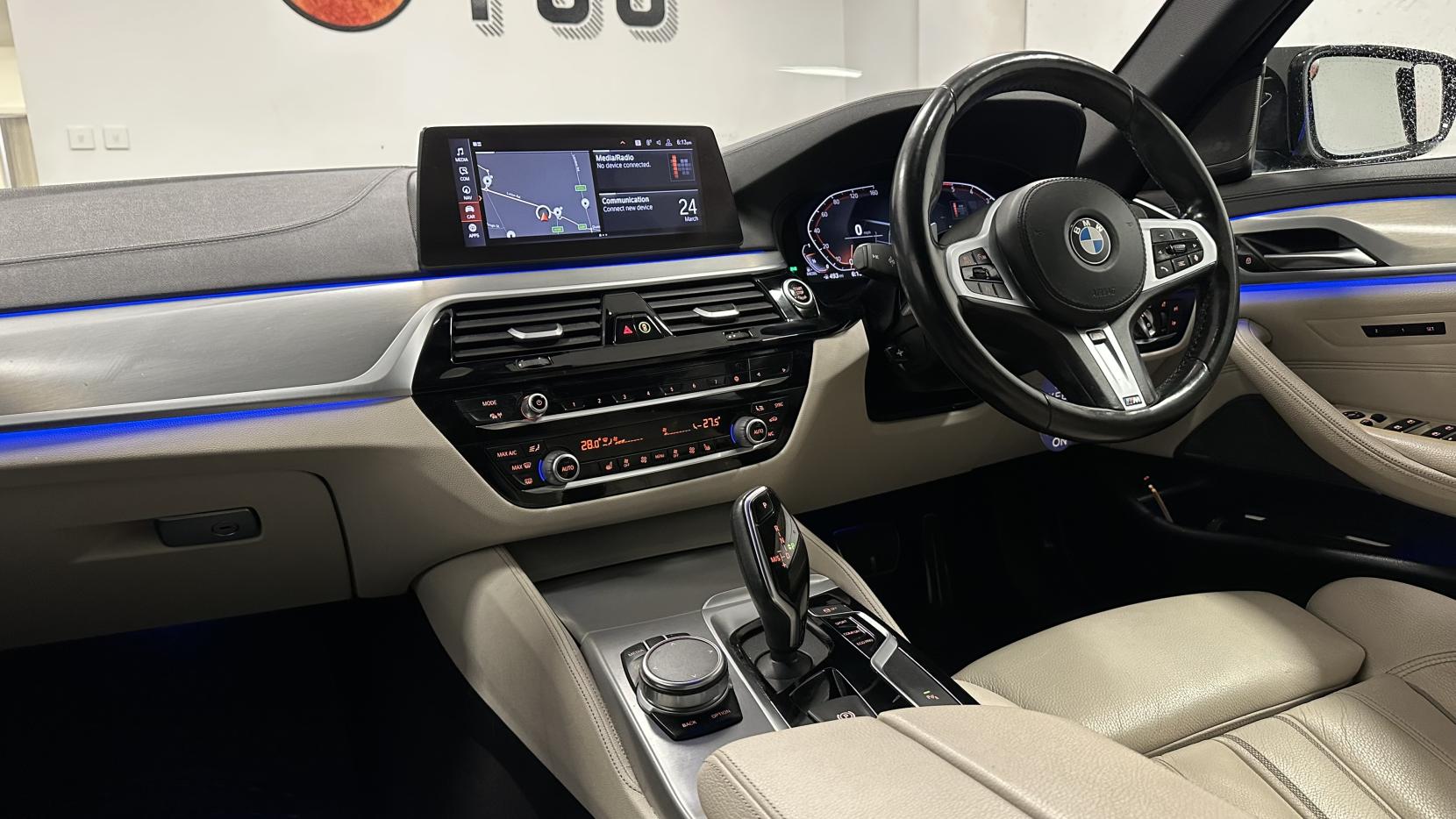 BMW 5 Series 2.0 520d MHT M Sport Saloon 4dr Diesel Hybrid Auto Euro 6 (s/s) (190 ps)