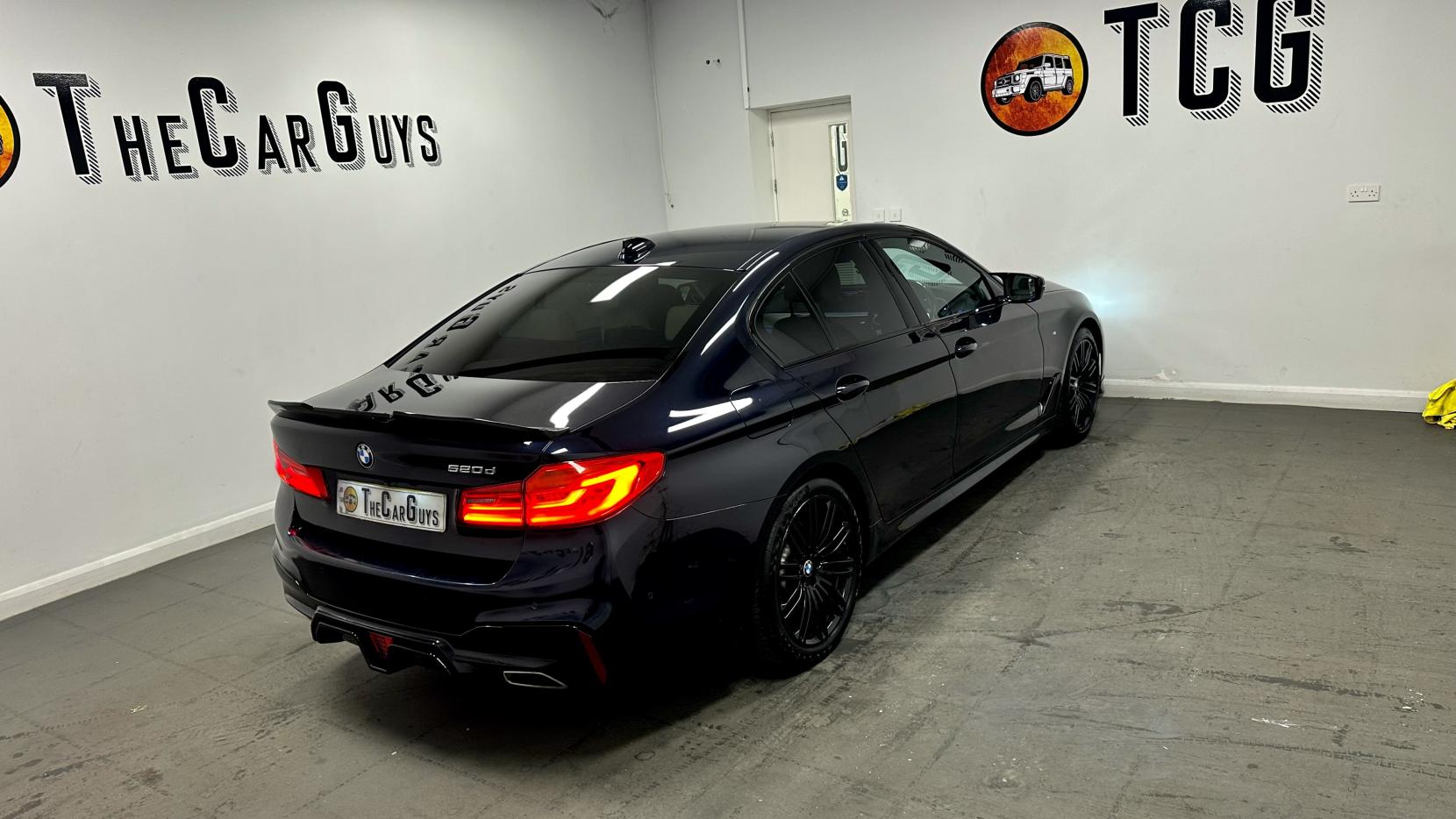 BMW 5 Series 2.0 520d MHT M Sport Saloon 4dr Diesel Hybrid Auto Euro 6 (s/s) (190 ps)