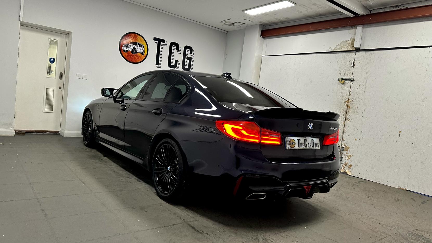 BMW 5 Series 2.0 520d MHT M Sport Saloon 4dr Diesel Hybrid Auto Euro 6 (s/s) (190 ps)