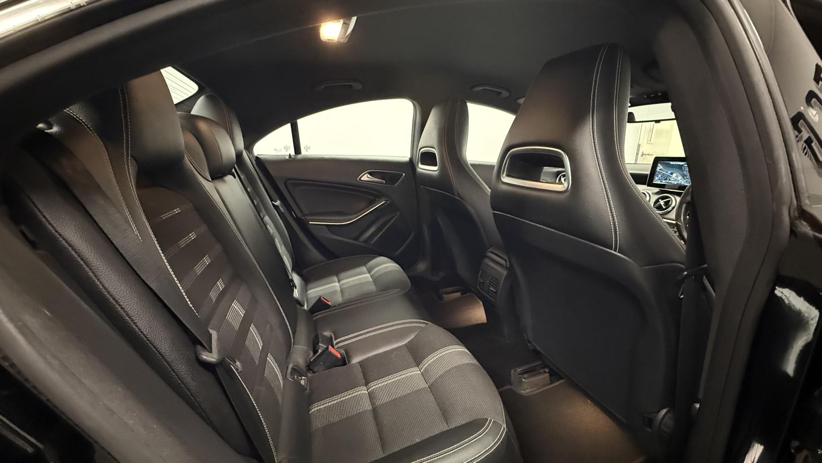 Mercedes-Benz CLA 2.1 CLA200d Sport Coupe 4dr Diesel Manual Euro 6 (s/s) (136 ps)