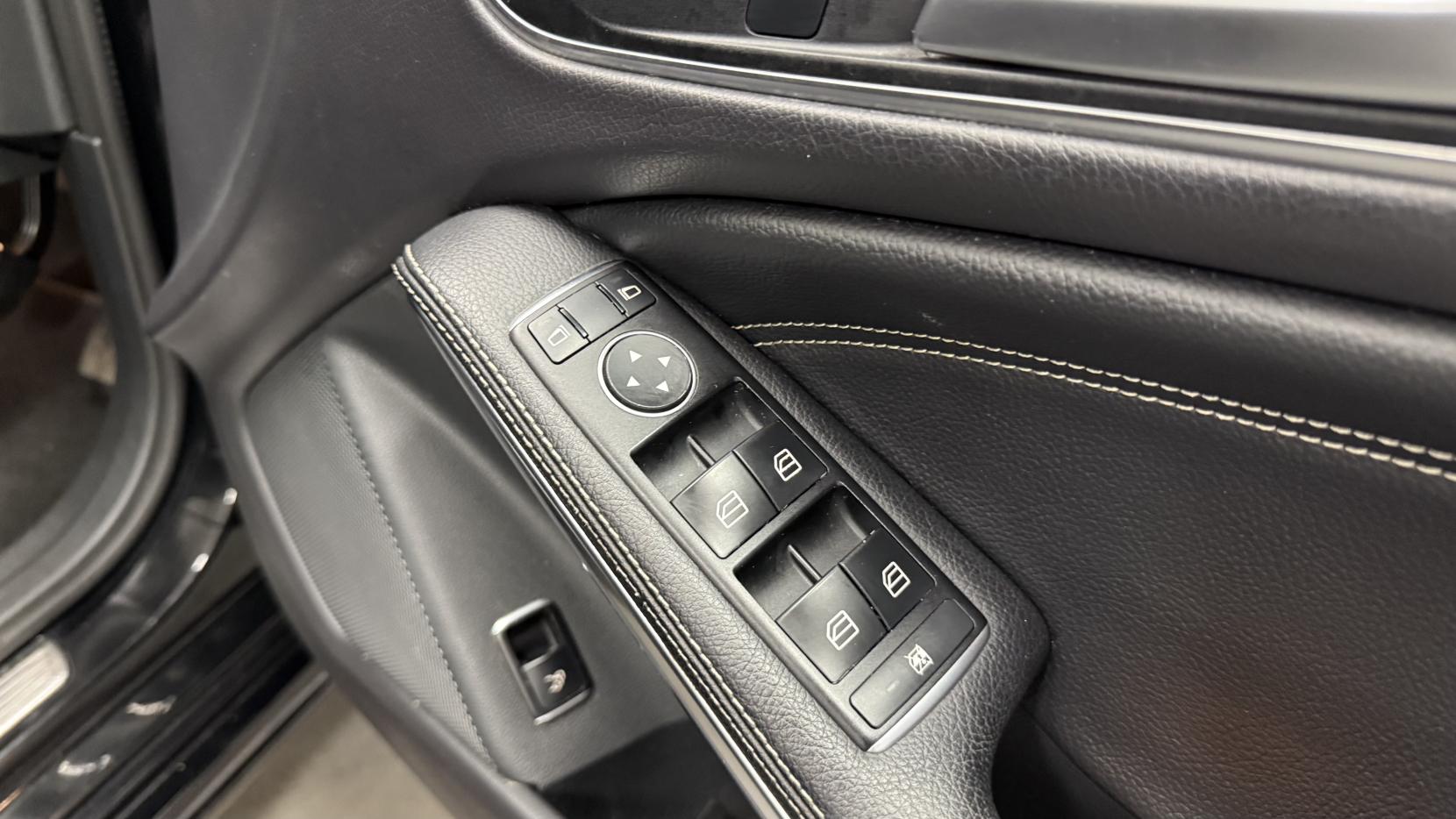 Mercedes-Benz CLA 2.1 CLA200d Sport Coupe 4dr Diesel Manual Euro 6 (s/s) (136 ps)